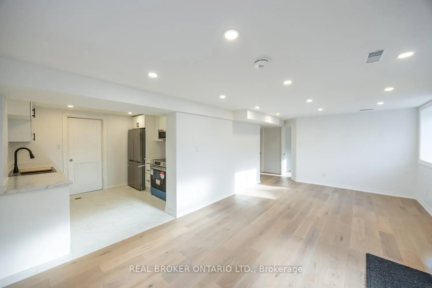 Photo 7 of Unit Lower, 685 Emerson Avenue, Oshawa, Donevan — HOMEH