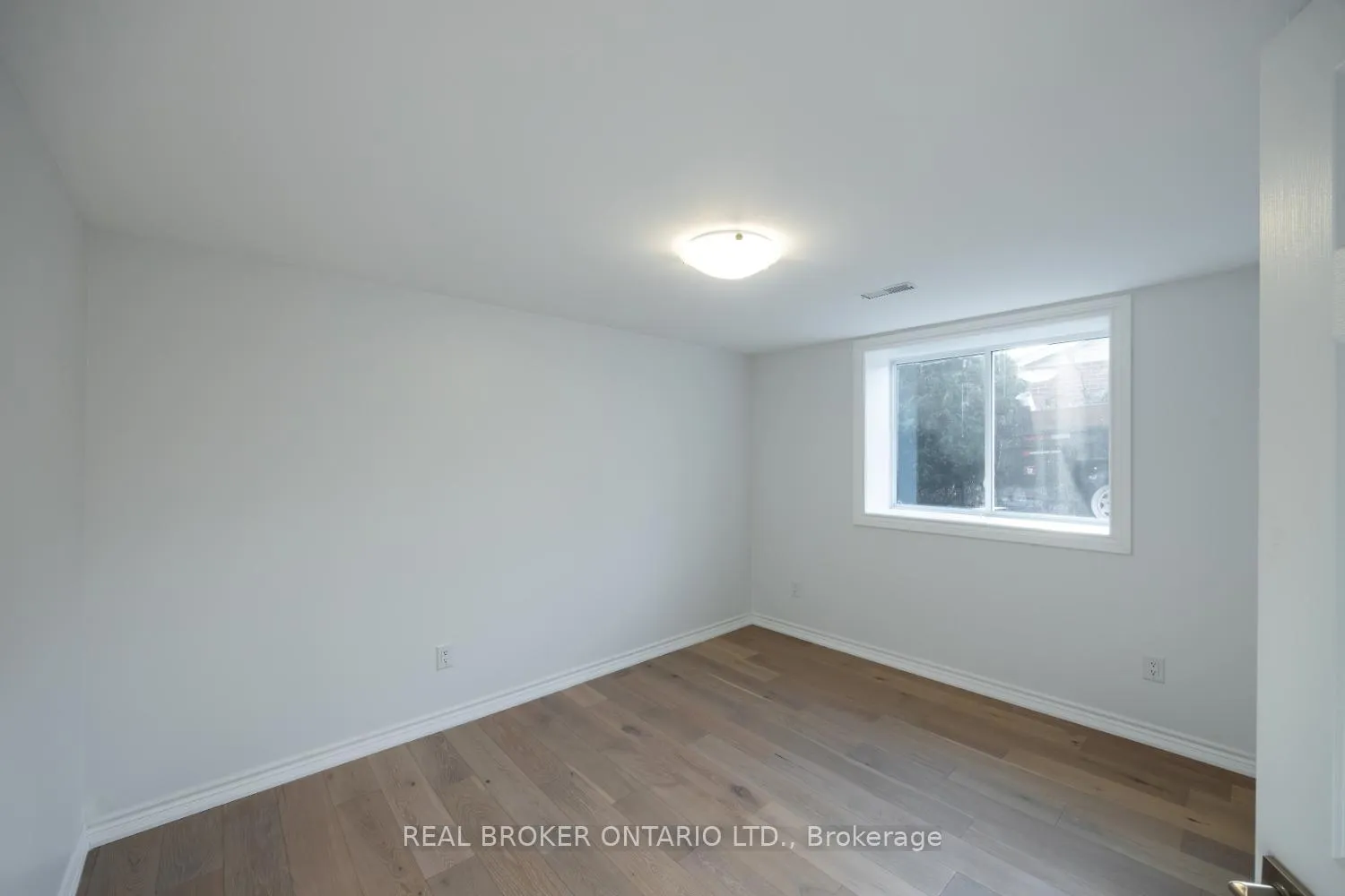 Photo 12 of Unit Lower, 685 Emerson Avenue, Oshawa, Donevan — HOMEH