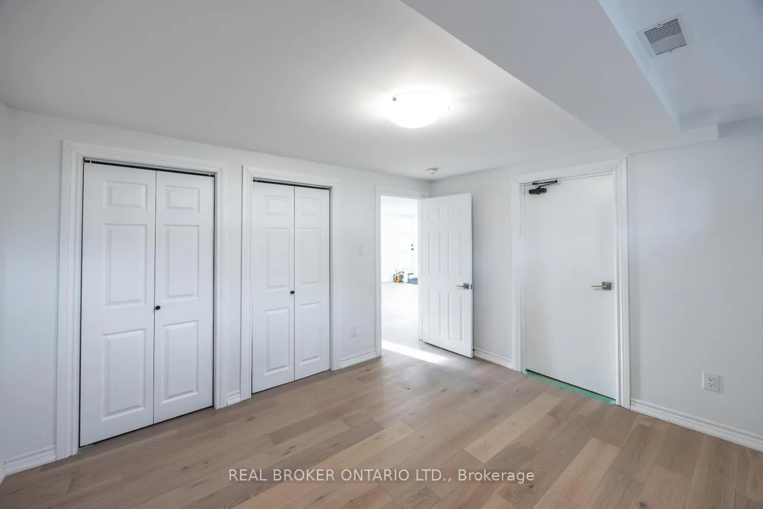 Photo 13 of Unit Lower, 685 Emerson Avenue, Oshawa, Donevan — HOMEH