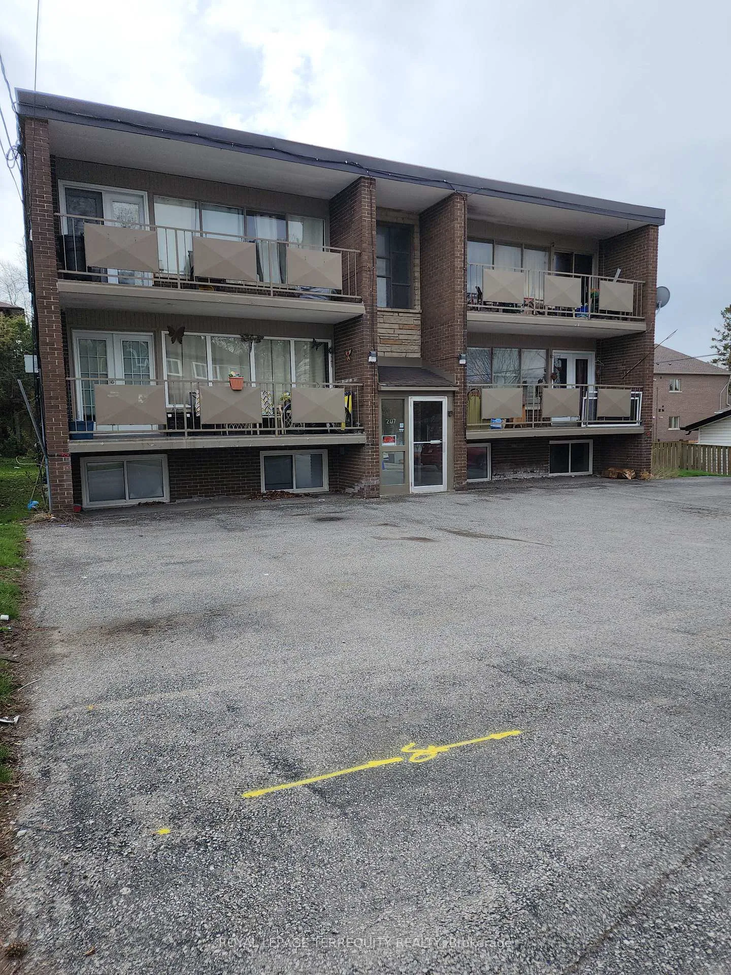 Photo 20 of Unit 1, 207 Trent Street E, Whitby, Downtown Whitby — HOMEH
