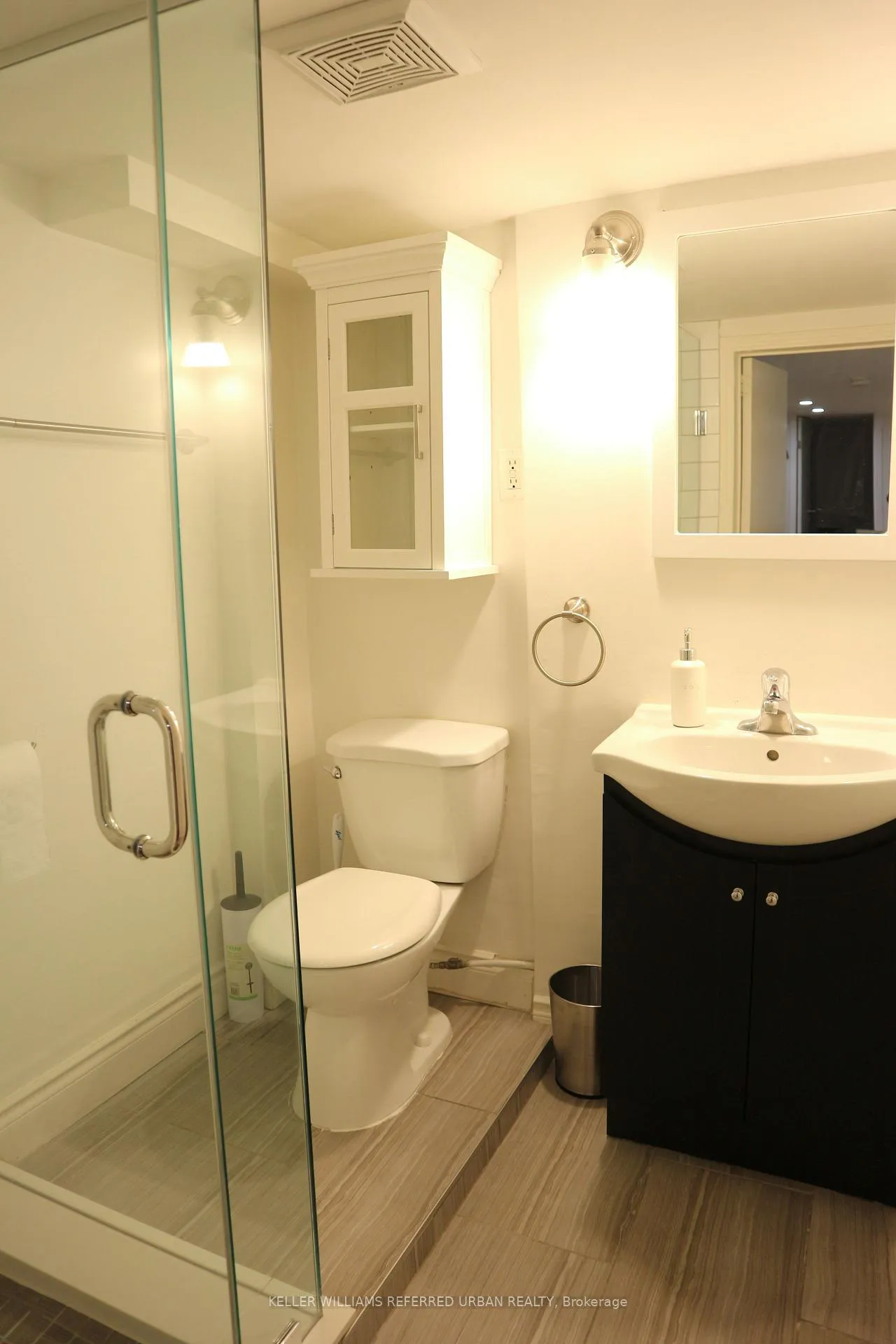 Photo 10 of Unit lower, 39 Darrell Avenue, Toronto, East End-Danforth — HOMEH