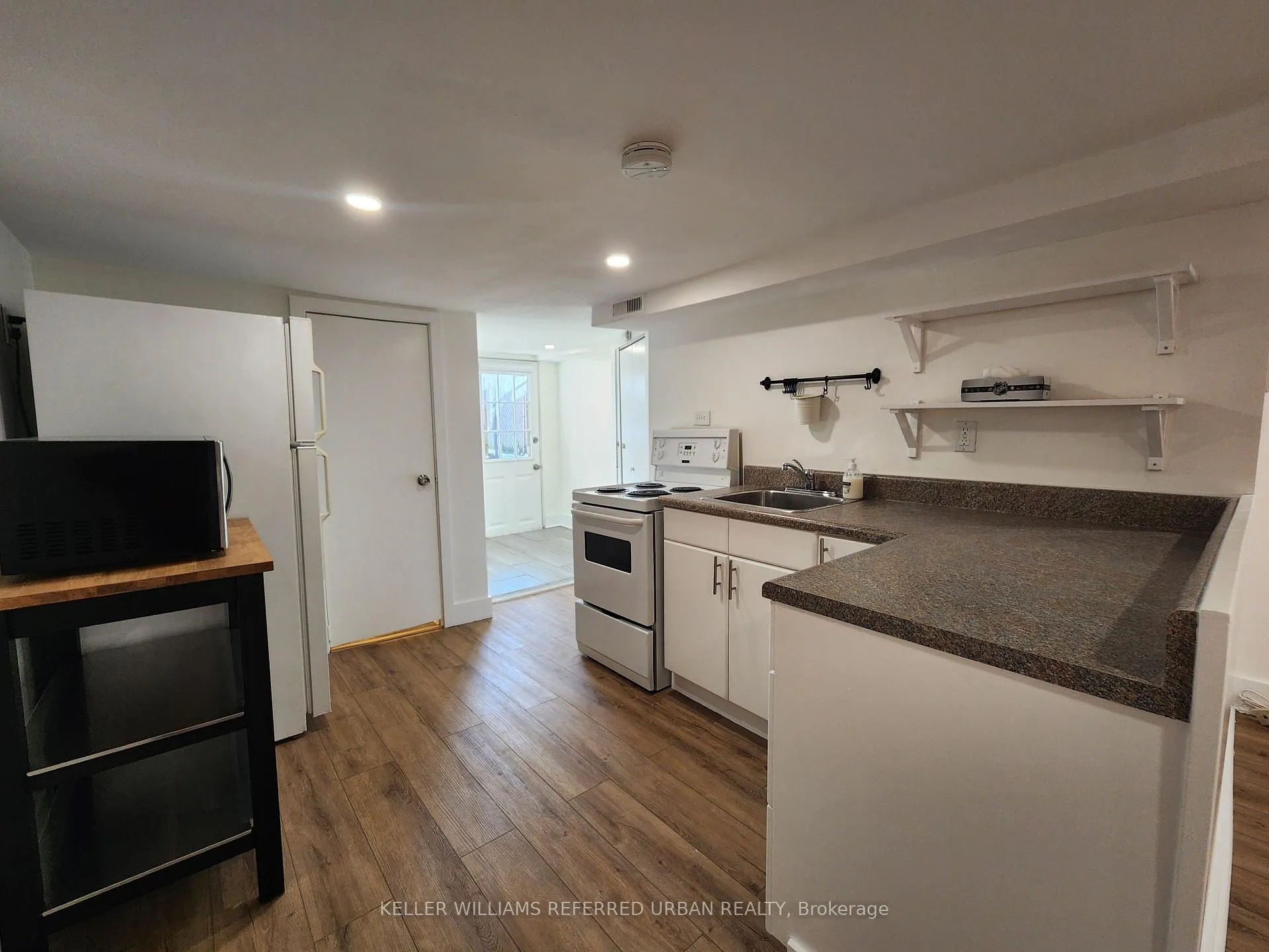 Photo 12 of Unit lower, 39 Darrell Avenue, Toronto, East End-Danforth — HOMEH