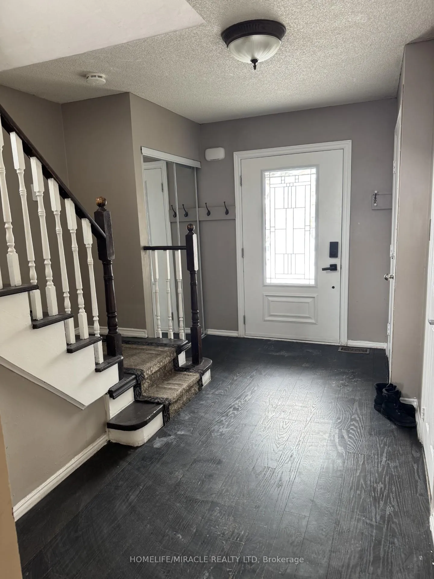 Photo 4 of 65 Leach Drive E, Ajax, South East — HOMEH