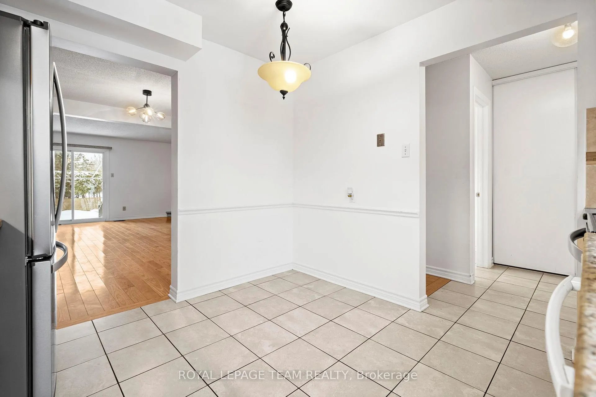 Photo 17 of 2534 Southvale Crescent, Ottawa, Sheffield Glen/Industrial Park — HOMEH