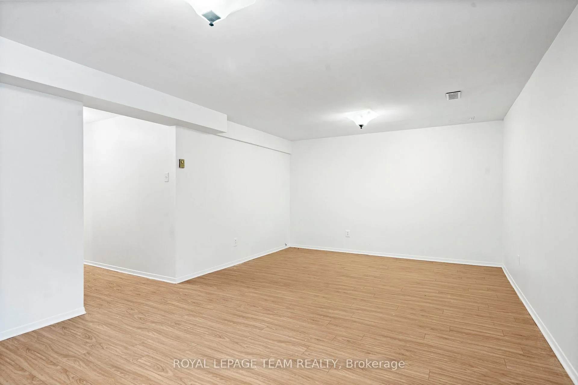 Photo 29 of 2534 Southvale Crescent, Ottawa, Sheffield Glen/Industrial Park — HOMEH