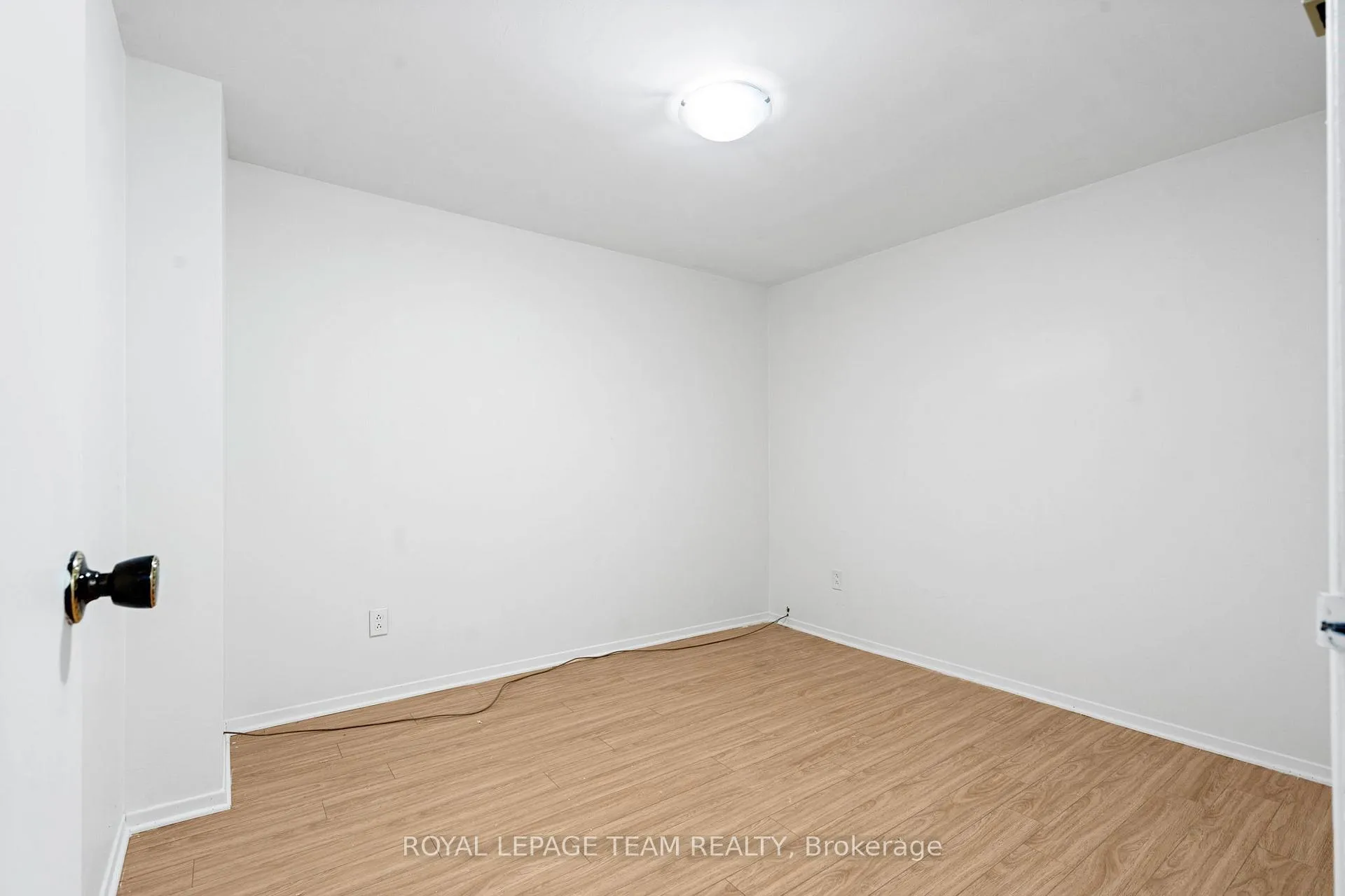 Photo 30 of 2534 Southvale Crescent, Ottawa, Sheffield Glen/Industrial Park — HOMEH