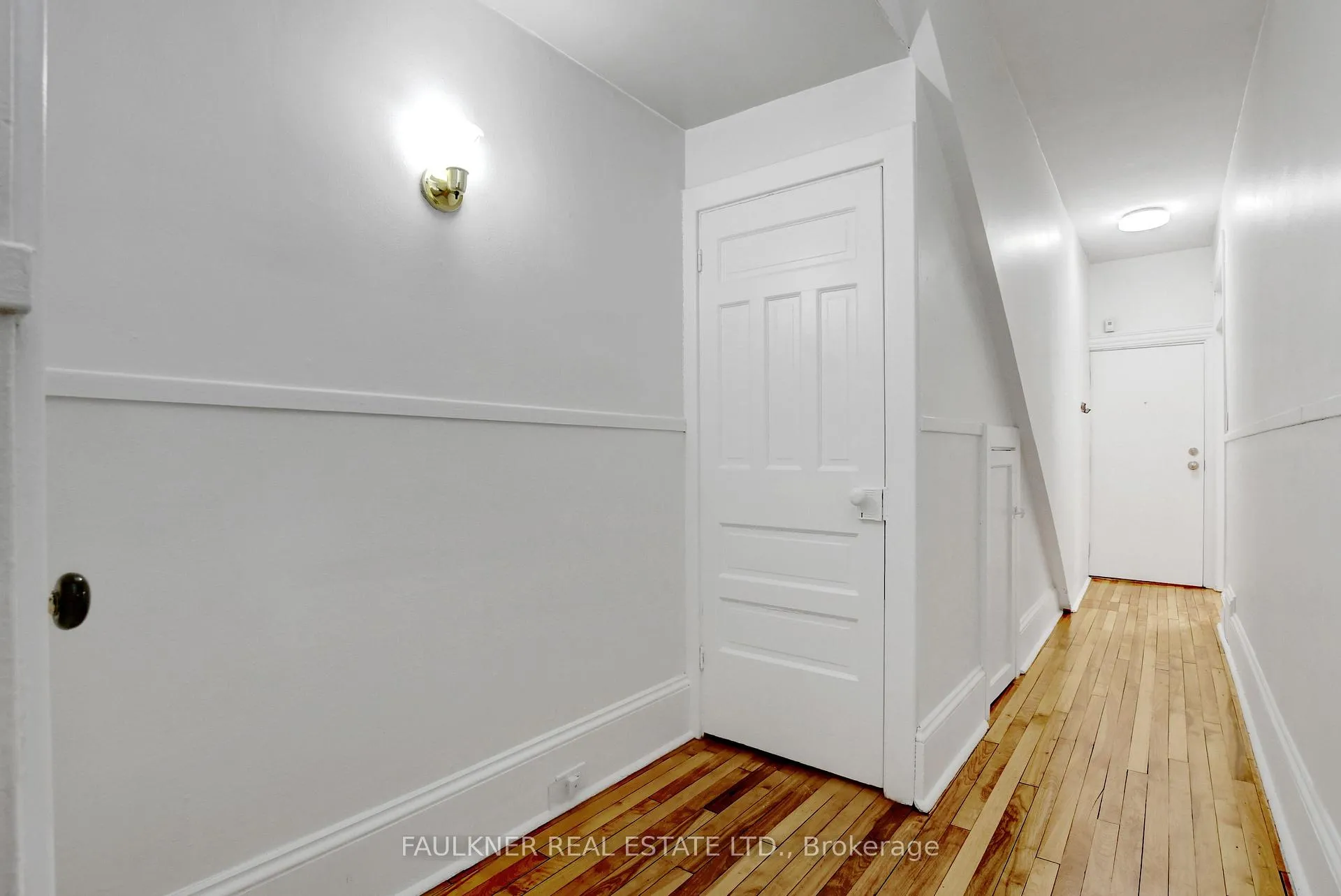 Photo 4 of Unit #1, 410 Lewis Street, Ottawa, Ottawa Centre — HOMEH