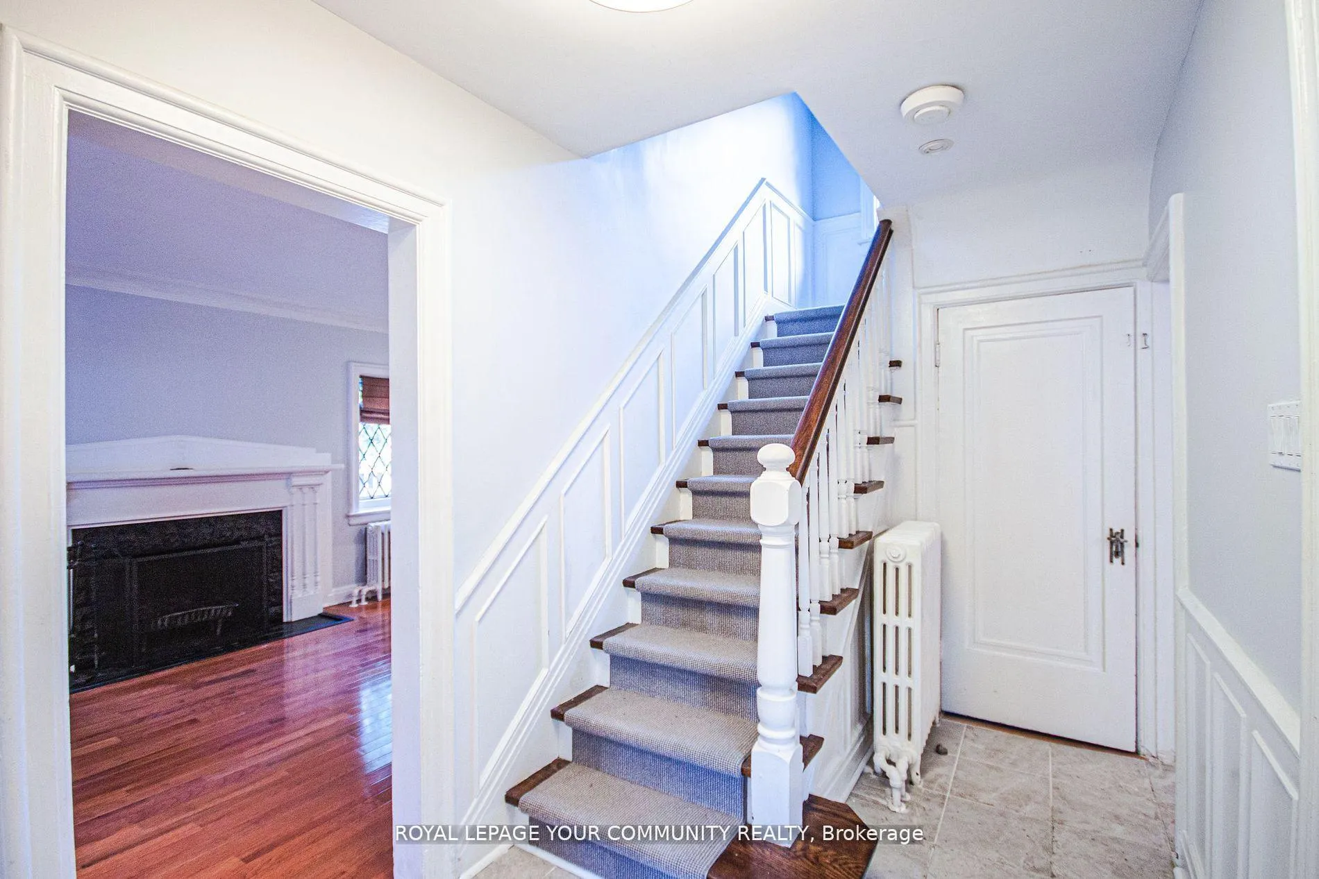 Photo 4 of 5 Crestview Road, Toronto, Lawrence Park South — HOMEH