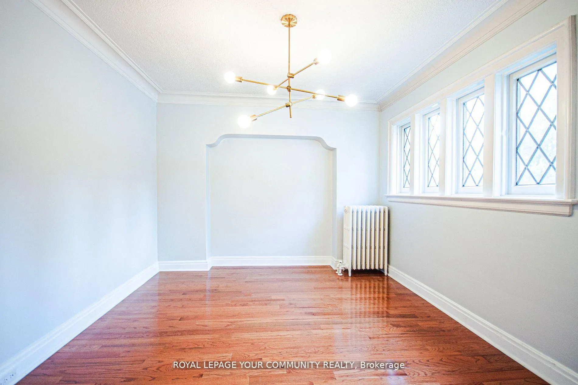 Photo 5 of 5 Crestview Road, Toronto, Lawrence Park South — HOMEH