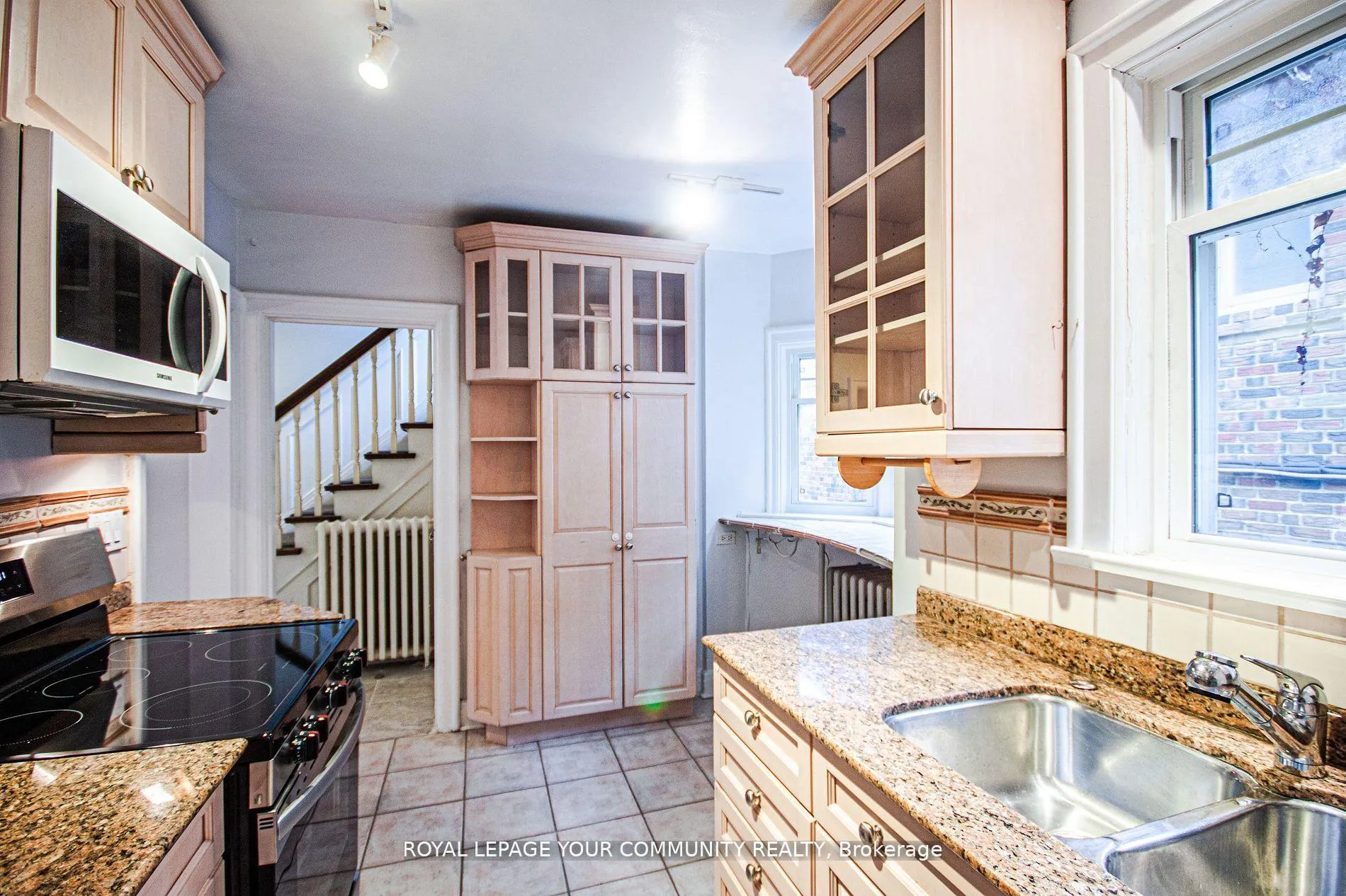 Photo 10 of 5 Crestview Road, Toronto, Lawrence Park South — HOMEH