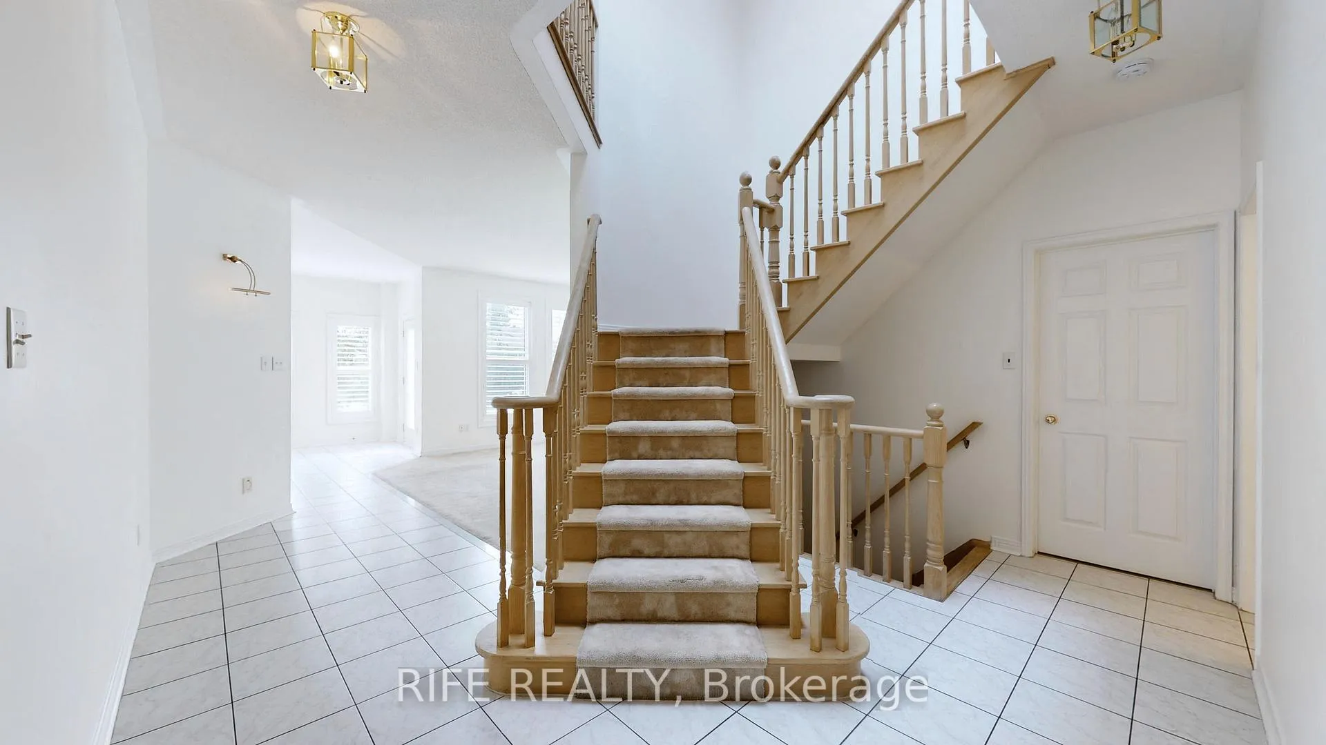 Photo 23 of 79 Fawnbrook Circle, Markham, Markville — HOMEH