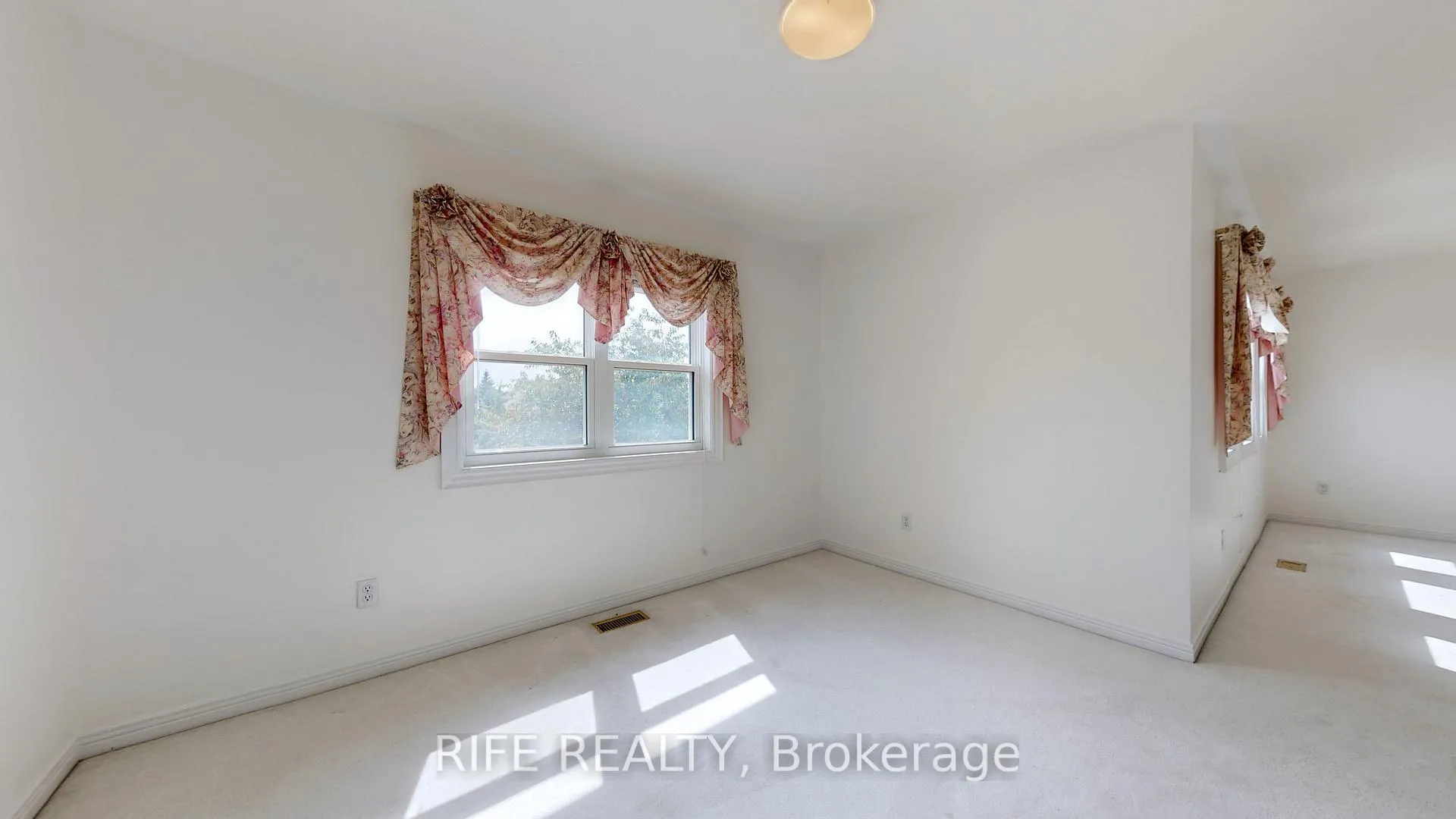 Photo 27 of 79 Fawnbrook Circle, Markham, Markville — HOMEH