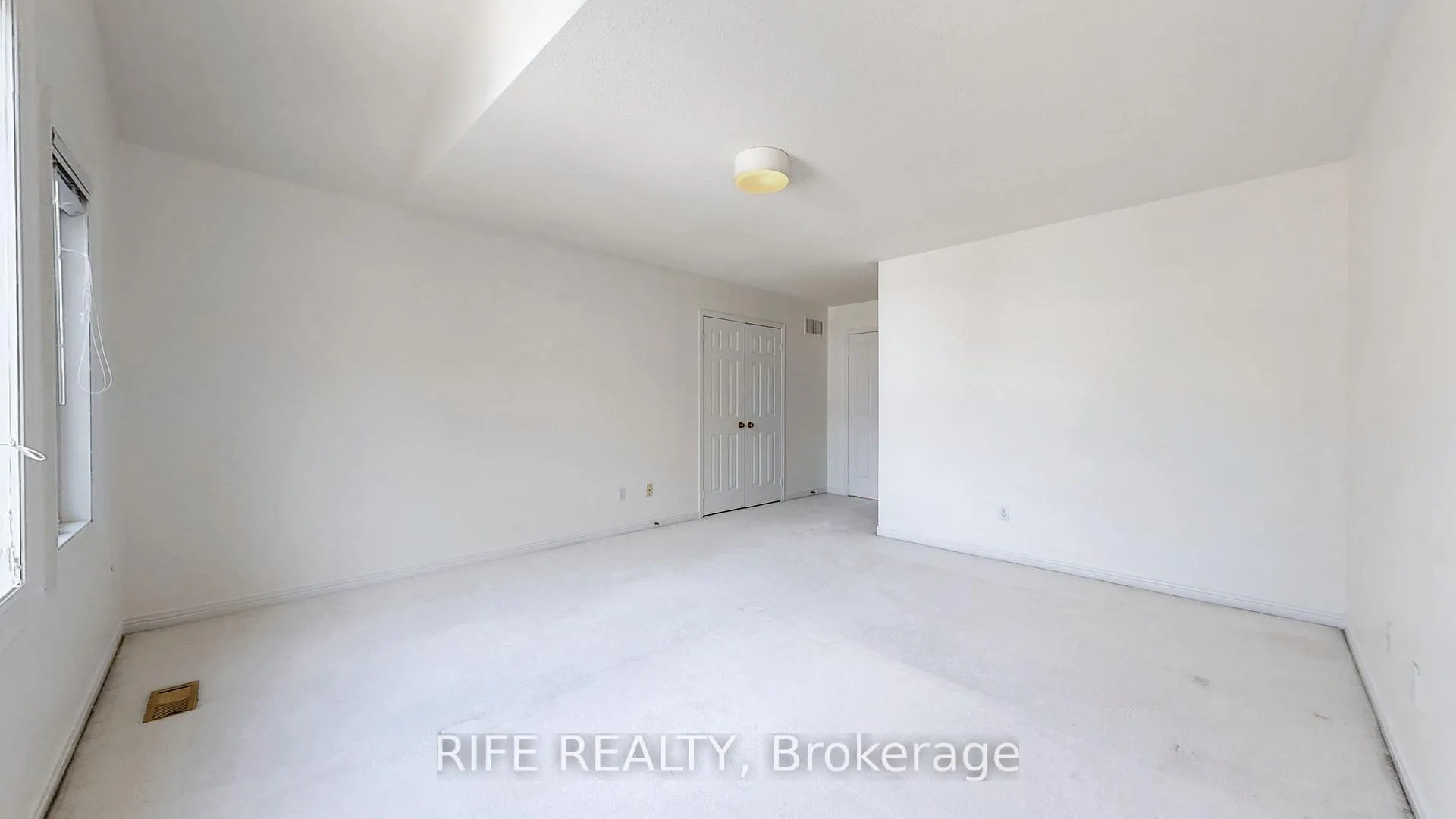 Photo 31 of 79 Fawnbrook Circle, Markham, Markville — HOMEH