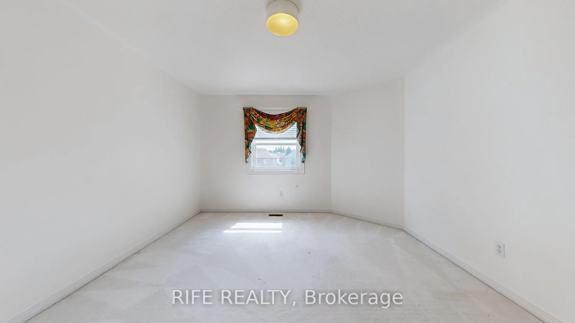 Photo 36 of 79 Fawnbrook Circle, Markham, Markville — HOMEH