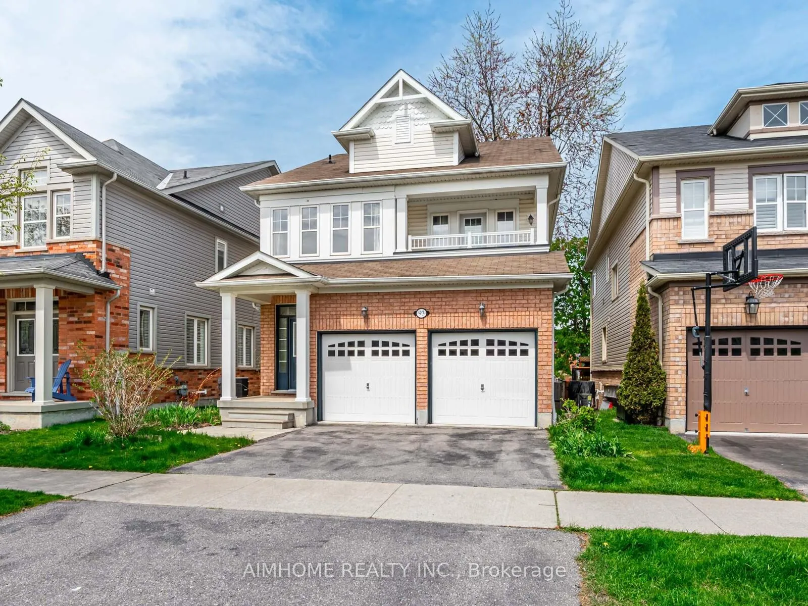 Photo 2 of 93 James Govan Drive, Whitby, Port Whitby — HOMEH
