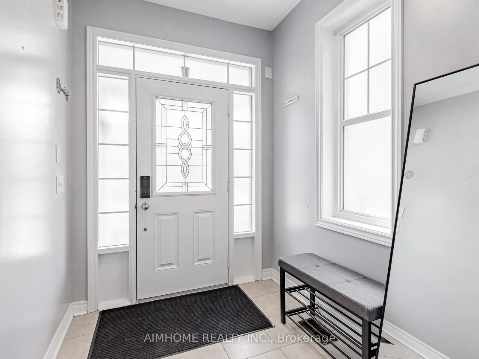 Photo 4 of 93 James Govan Drive, Whitby, Port Whitby — HOMEH