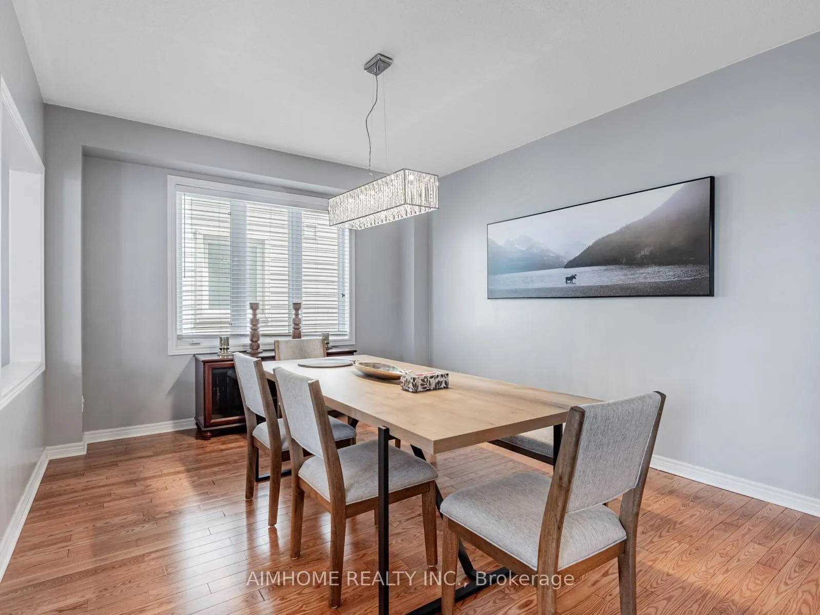 Photo 8 of 93 James Govan Drive, Whitby, Port Whitby — HOMEH