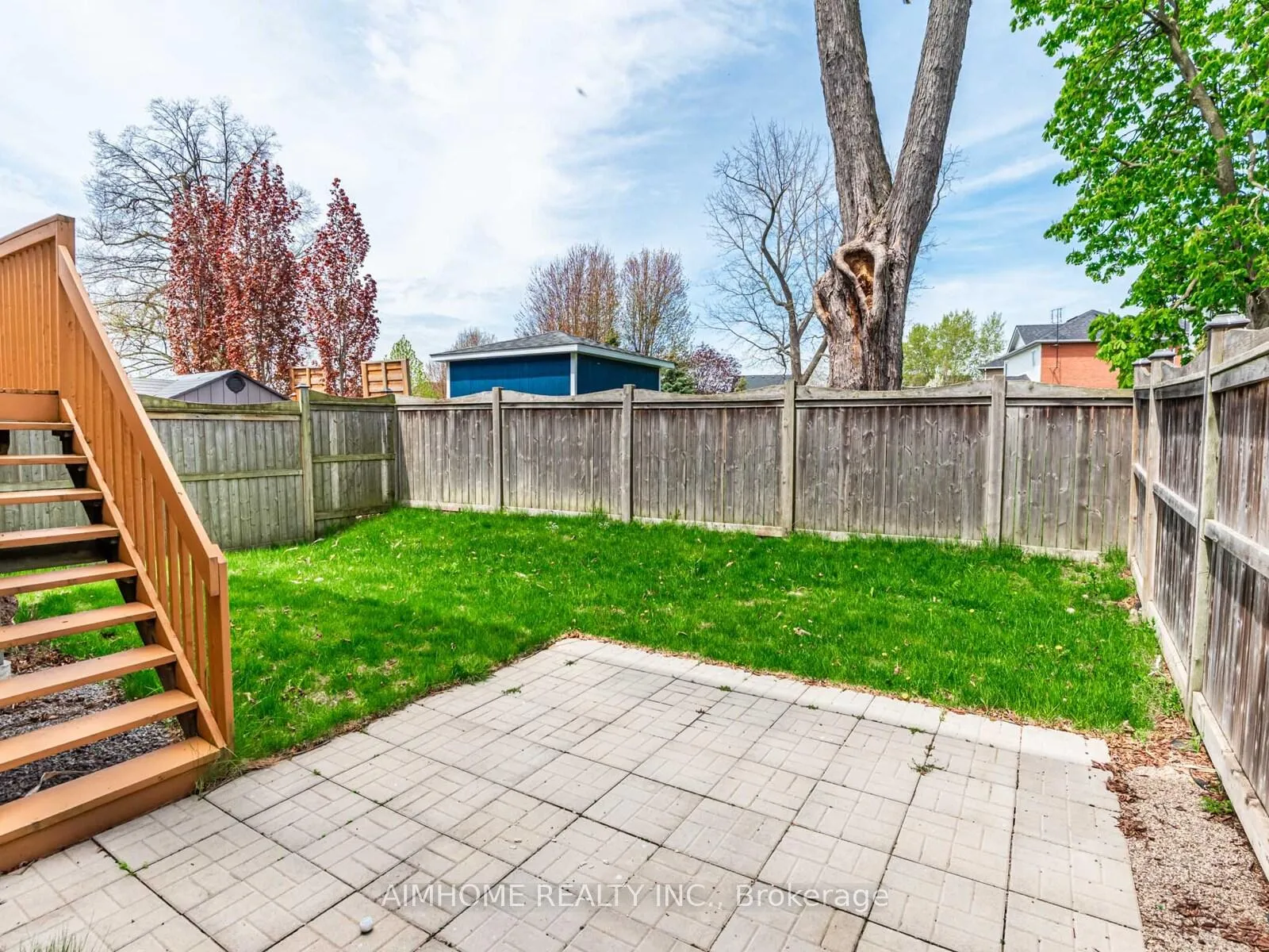 Photo 30 of 93 James Govan Drive, Whitby, Port Whitby — HOMEH