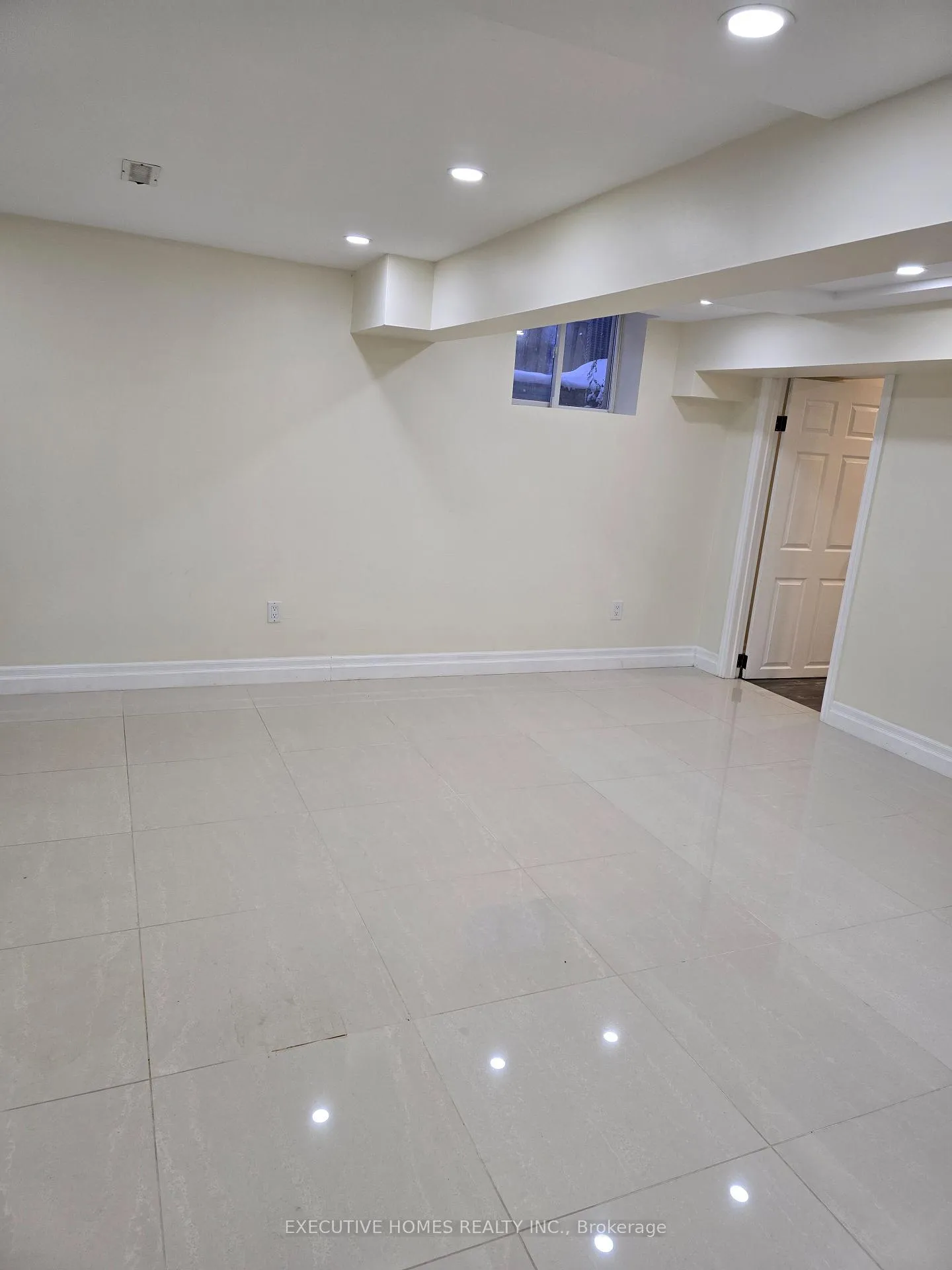 Photo 4 of 50 Pearson Drive, Hamilton, Templemead — HOMEH