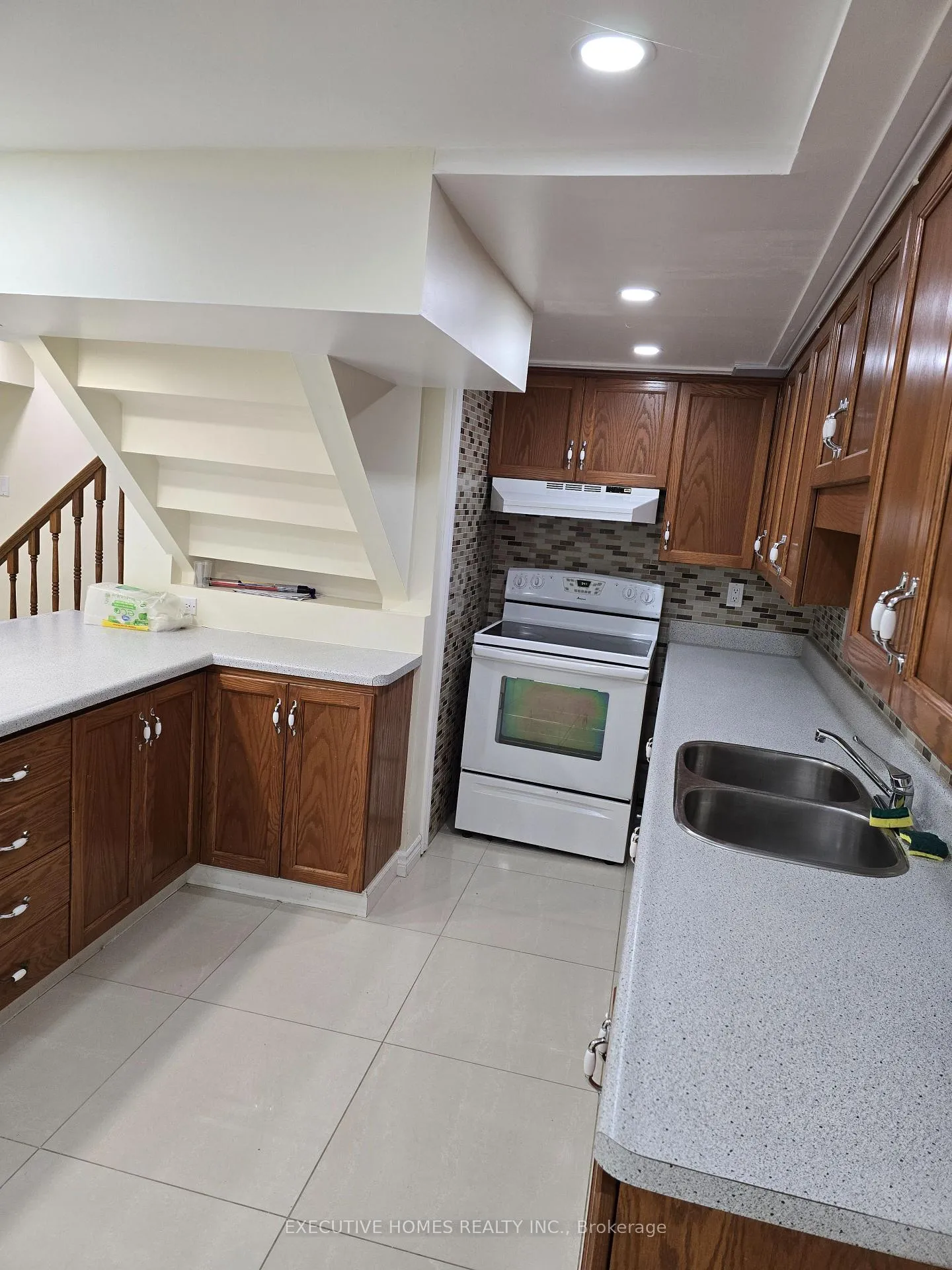 Photo 9 of 50 Pearson Drive, Hamilton, Templemead — HOMEH