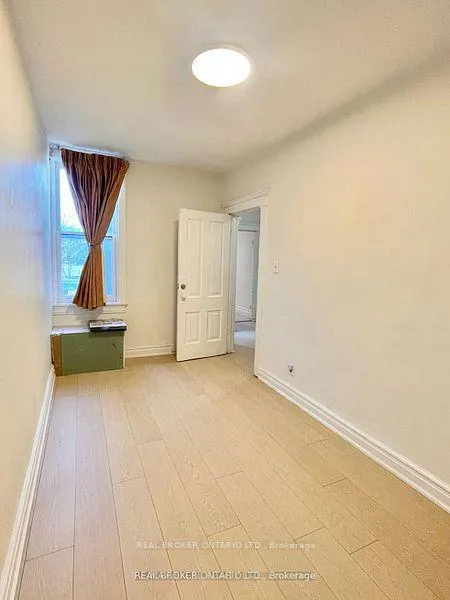 Photo 6 of Unit Upper, 26 Carr Street, Toronto, Kensington-Chinatown — HOMEH