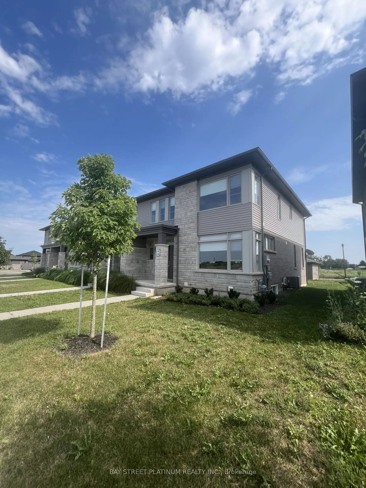 Photo 1 of 66 Summersides Boulevard, Pelham, Fonthill — HOMEH