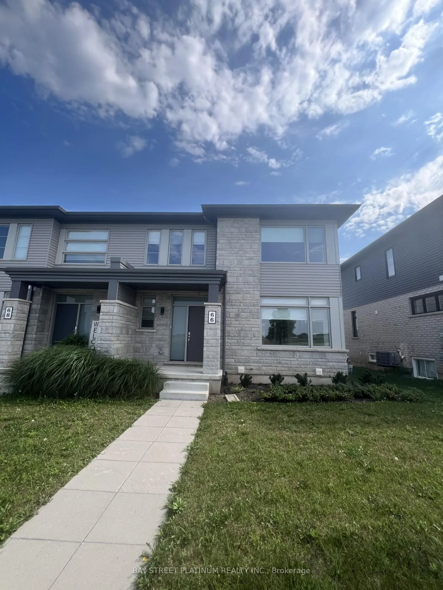 Photo 3 of 66 Summersides Boulevard, Pelham, Fonthill — HOMEH