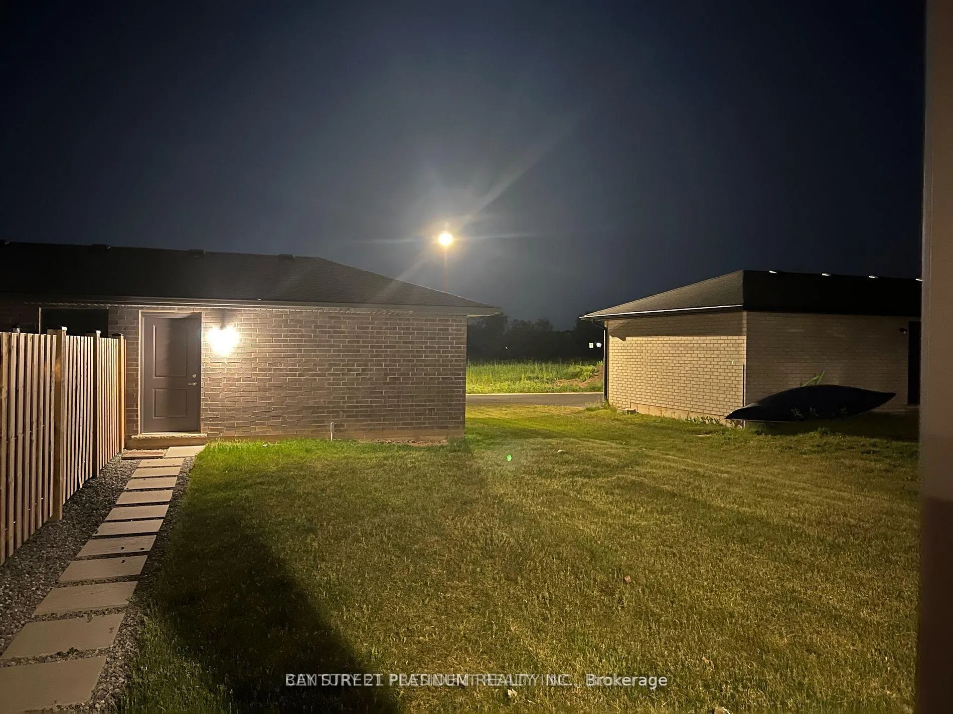 Photo 41 of 66 Summersides Boulevard, Pelham, Fonthill — HOMEH