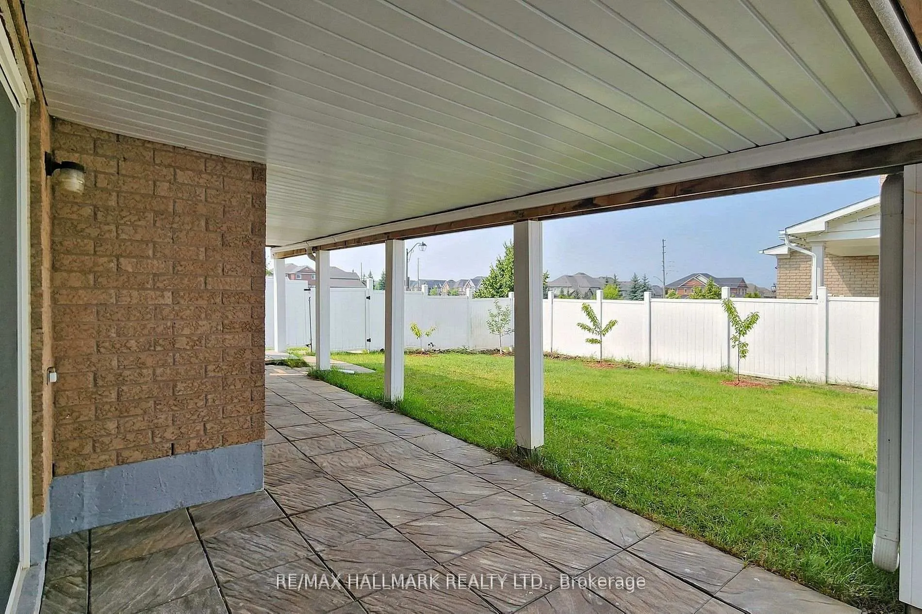 Photo 4 of Unit BSMT, 1052 Eagle Ridge Drive, Oshawa, Taunton — HOMEH