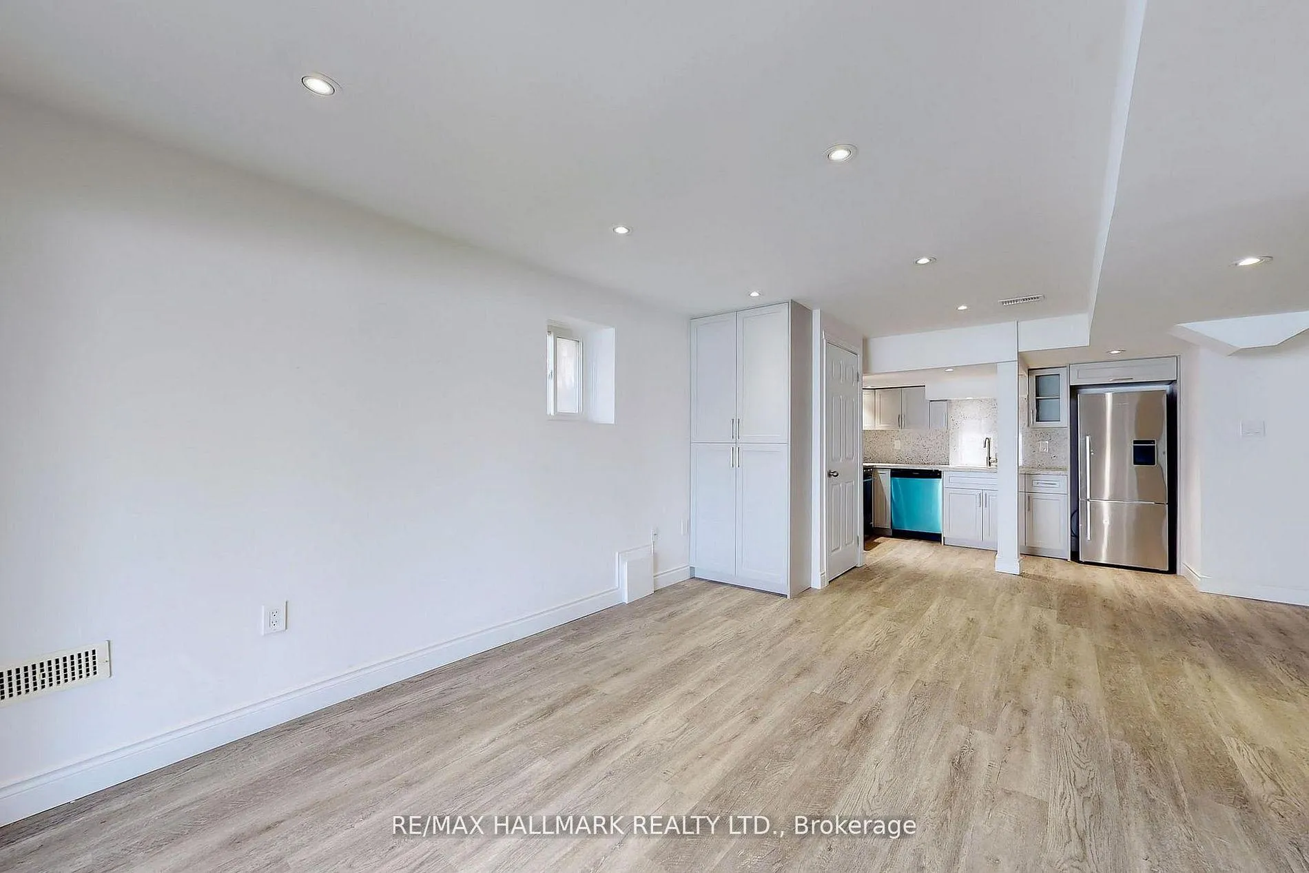 Photo 5 of Unit BSMT, 1052 Eagle Ridge Drive, Oshawa, Taunton — HOMEH