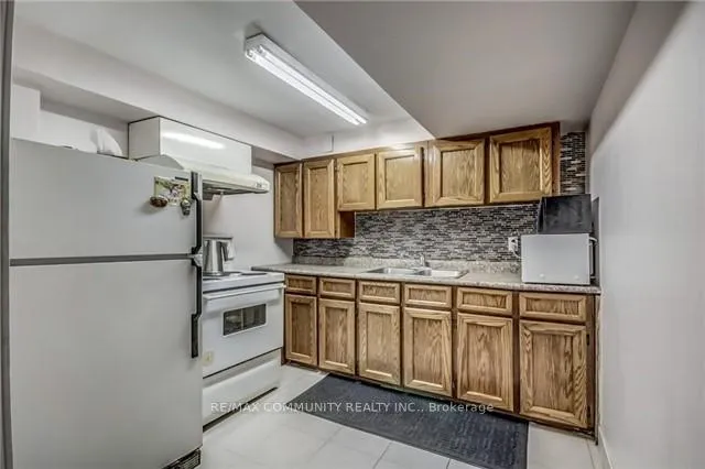 Photo 4 of Unit Basement, 69 Tangmere Crescent, Markham, Milliken Mills East — HOMEH