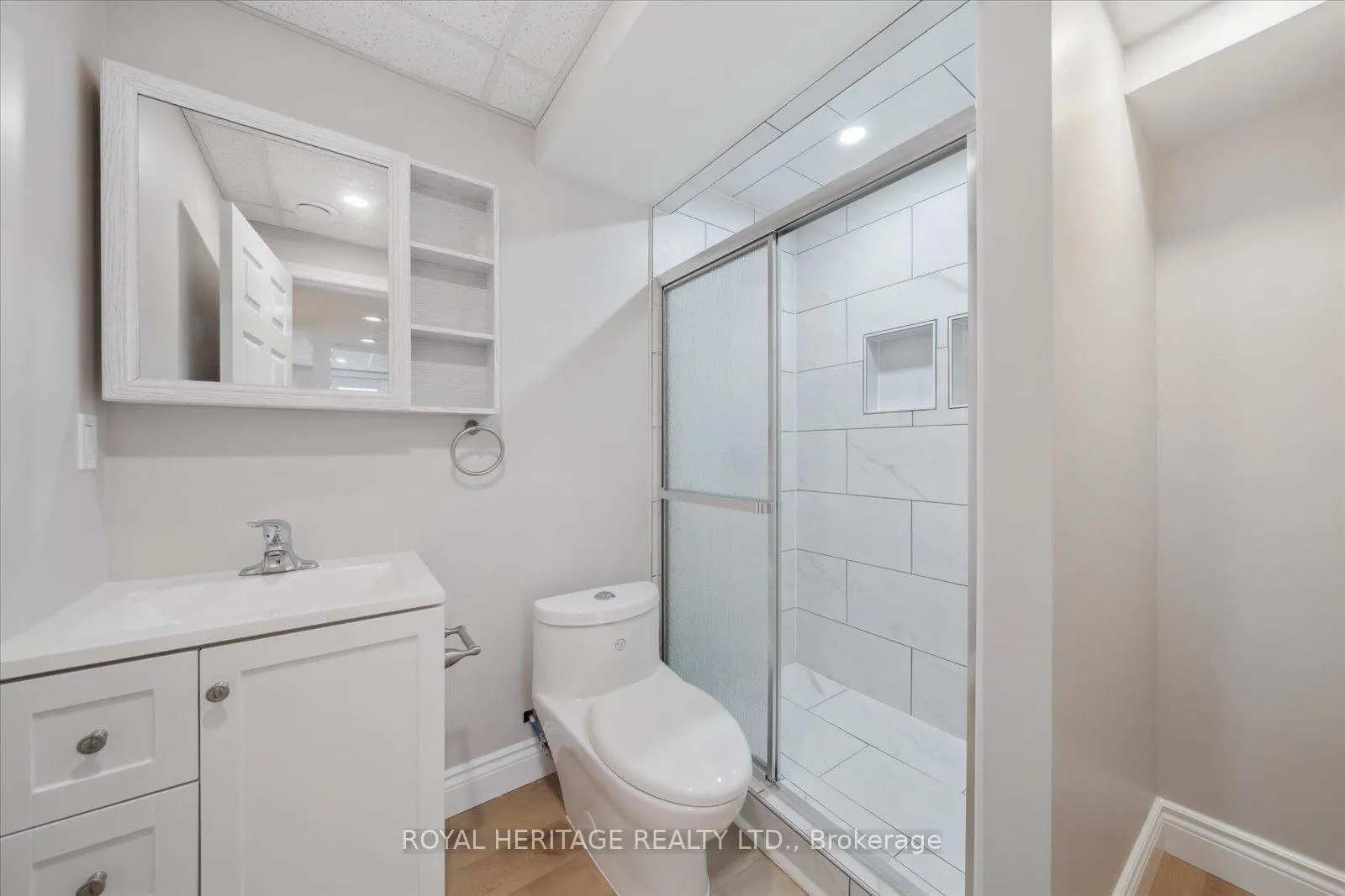 Photo 10 of 57 Marcel Brunelle Drive, Whitby, Williamsburg — HOMEH