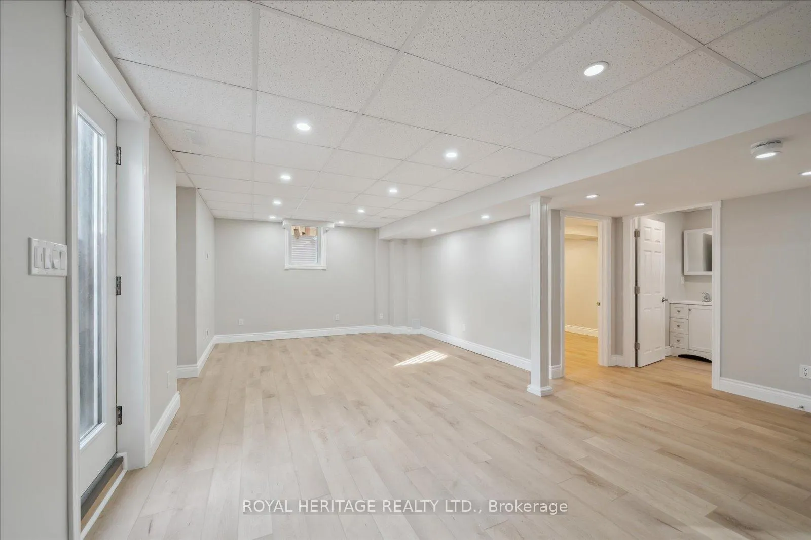 Photo 15 of 57 Marcel Brunelle Drive, Whitby, Williamsburg — HOMEH