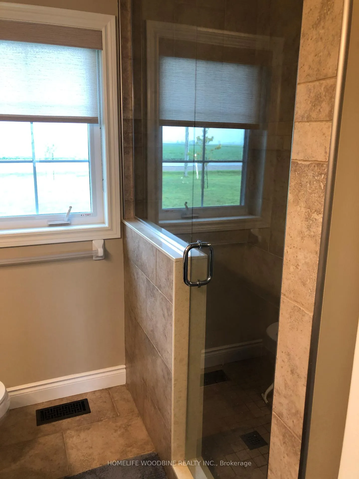 Photo 11 of 4736 Talbot Trail, Chatham-Kent, Romney — HOMEH