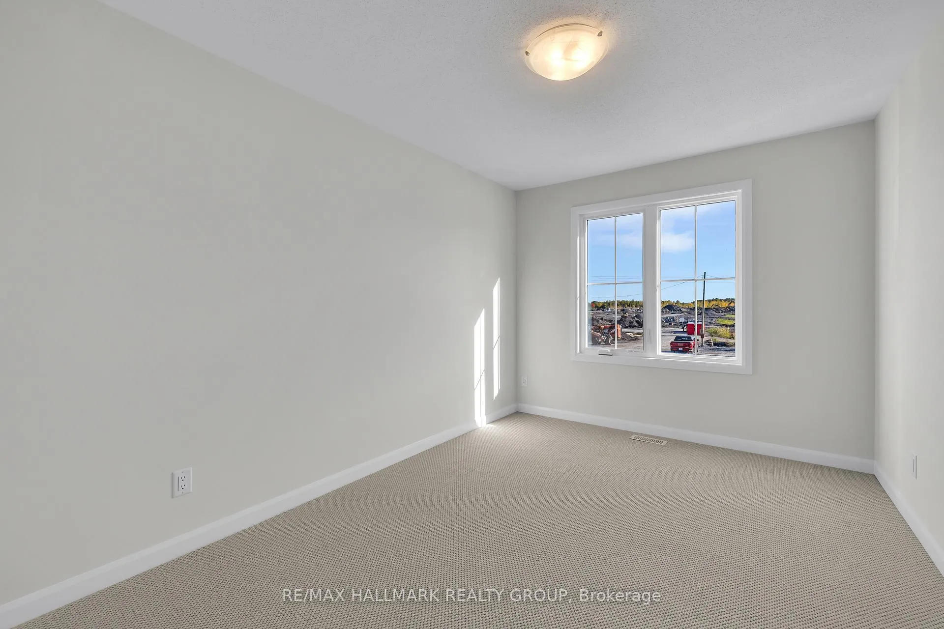 Photo 21 of 2526 Esprit Drive, Ottawa, Avalon East — HOMEH