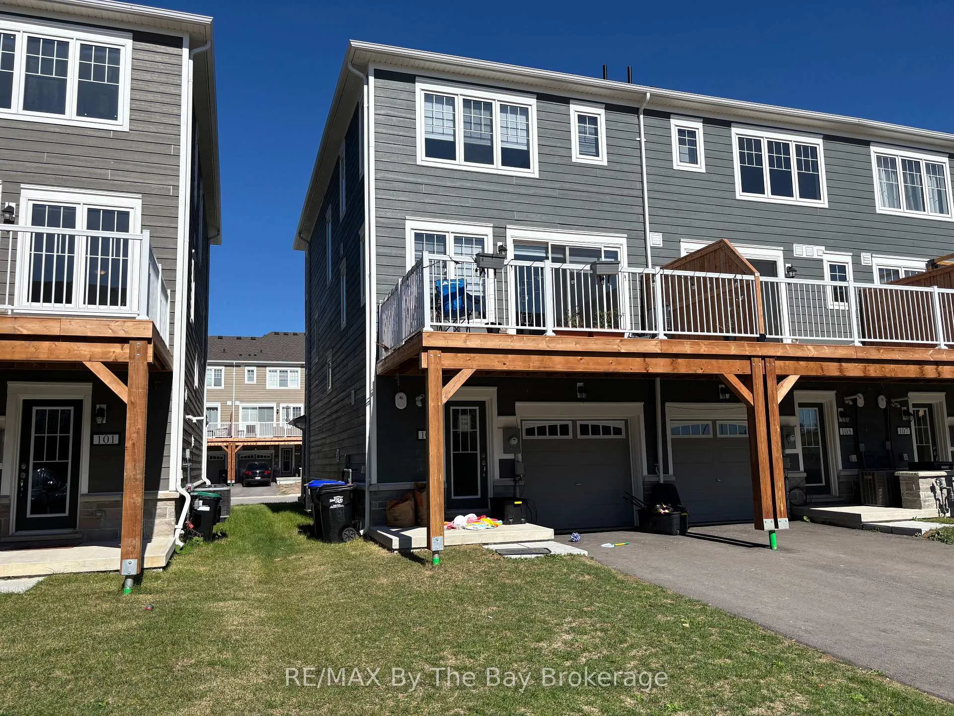 Photo 3 of 103 Surf Drive, Wasaga Beach — HOMEH