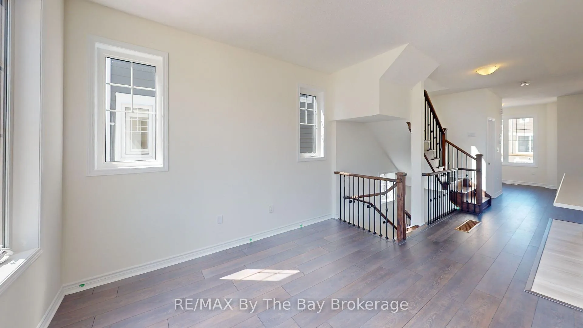 Photo 17 of 103 Surf Drive, Wasaga Beach — HOMEH