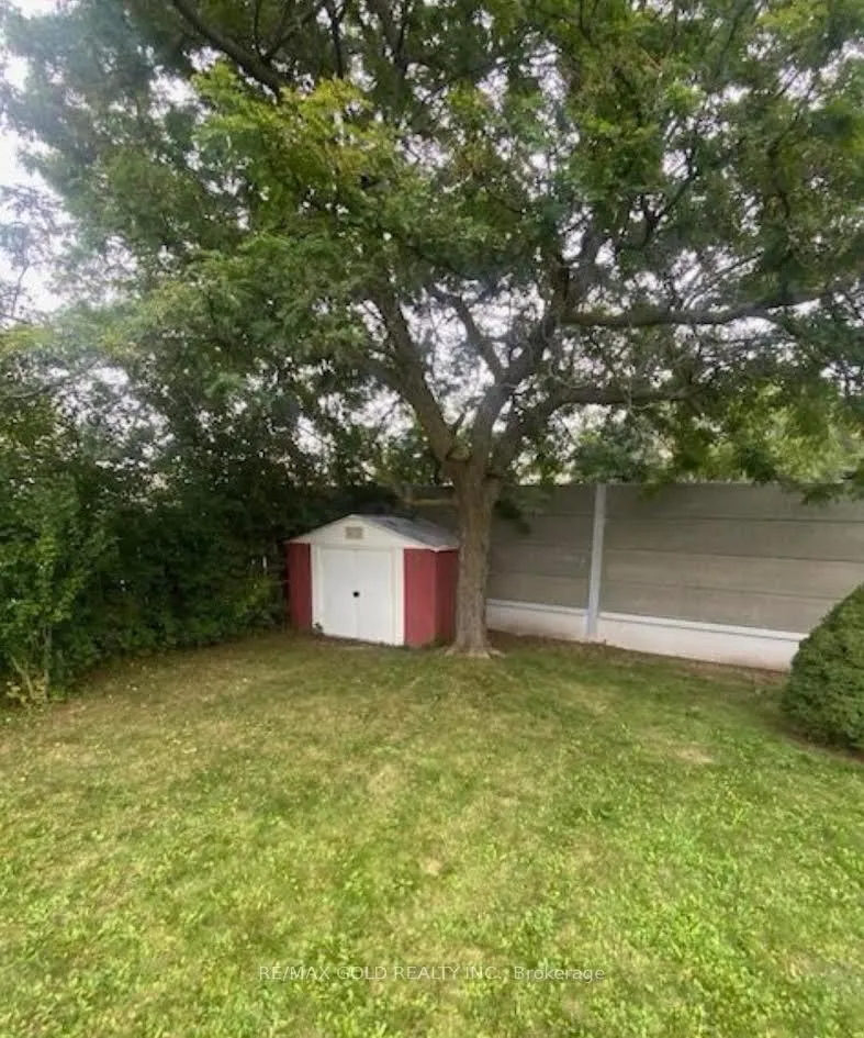 Front of 30 Blackthorn Lane