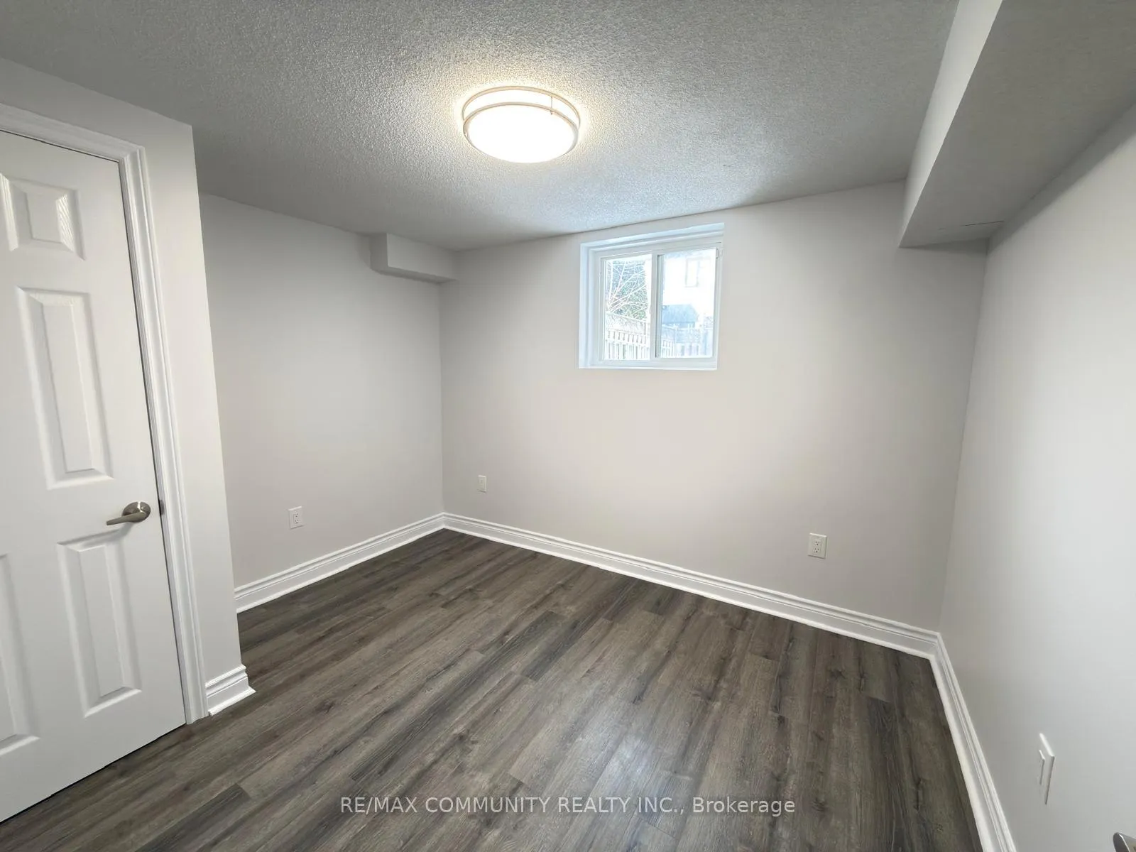 Photo 10 of 25 Freer Crescent, Ajax, Northwest Ajax — HOMEH