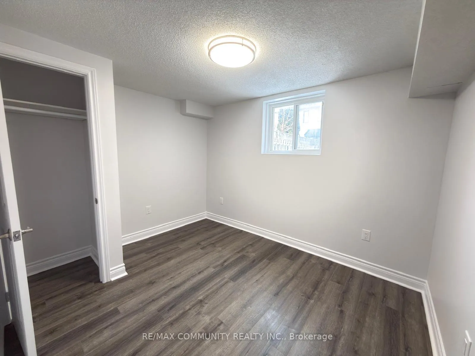 Photo 11 of 25 Freer Crescent, Ajax, Northwest Ajax — HOMEH