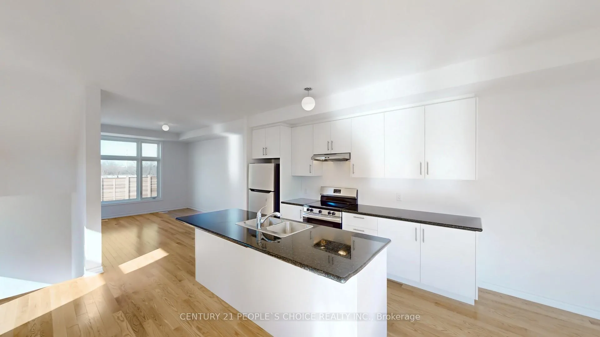 Photo 5 of 37 Drainie Street, Vaughan, West Woodbridge — HOMEH