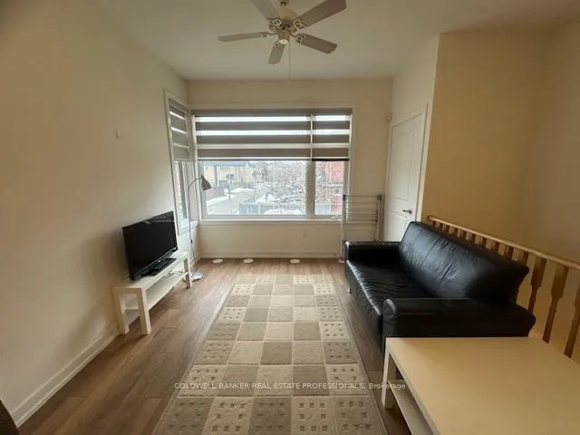 Photo 3 of Unit Coach, 112 Old Oak Lane, Markham, Cornell — HOMEH