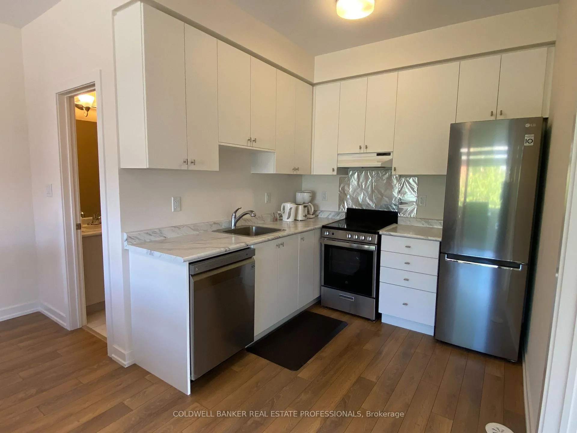 Photo 4 of Unit Coach, 112 Old Oak Lane, Markham, Cornell — HOMEH