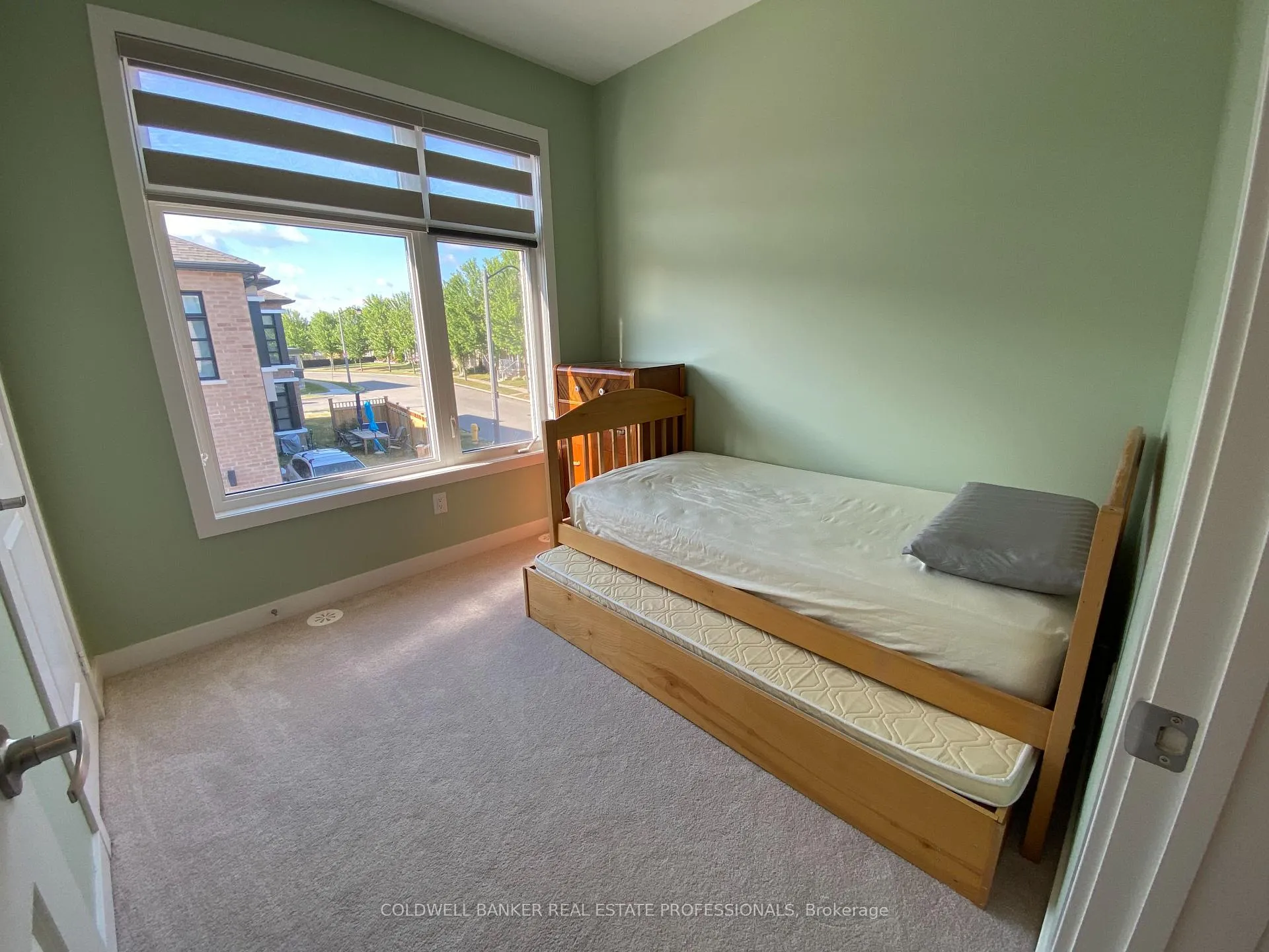 Photo 5 of Unit Coach, 112 Old Oak Lane, Markham, Cornell — HOMEH
