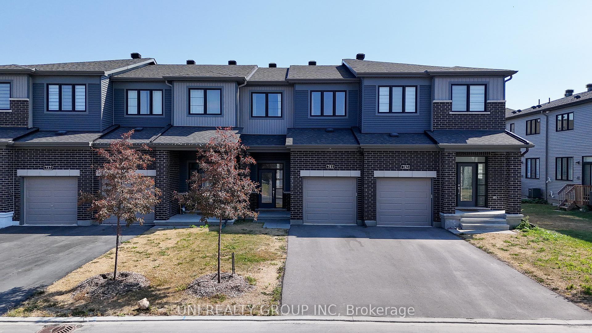 Front of 741 Cashmere Terrace