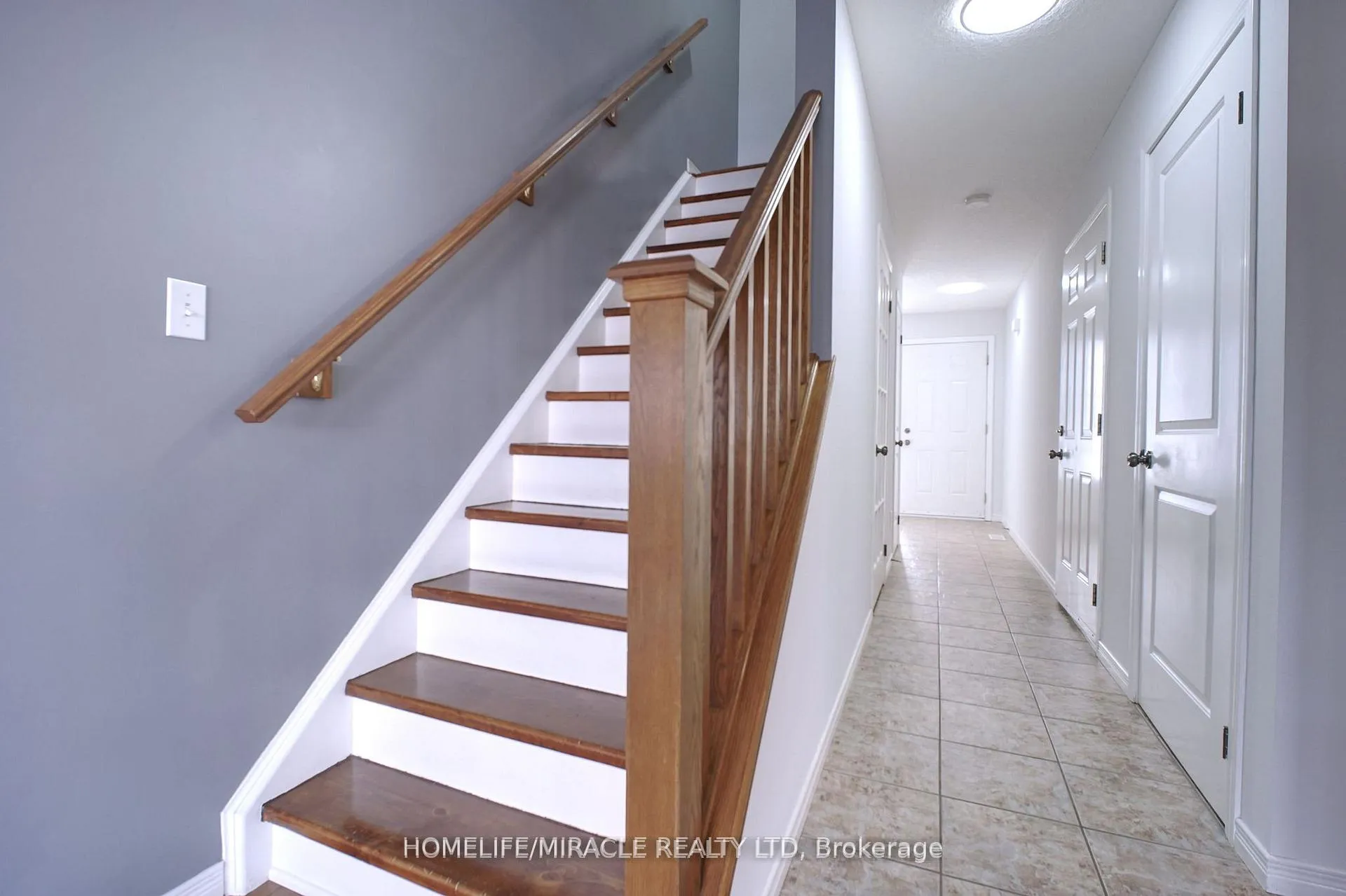 Photo 11 of 919 Zeller Crescent, Kitchener, Grand River South — HOMEH
