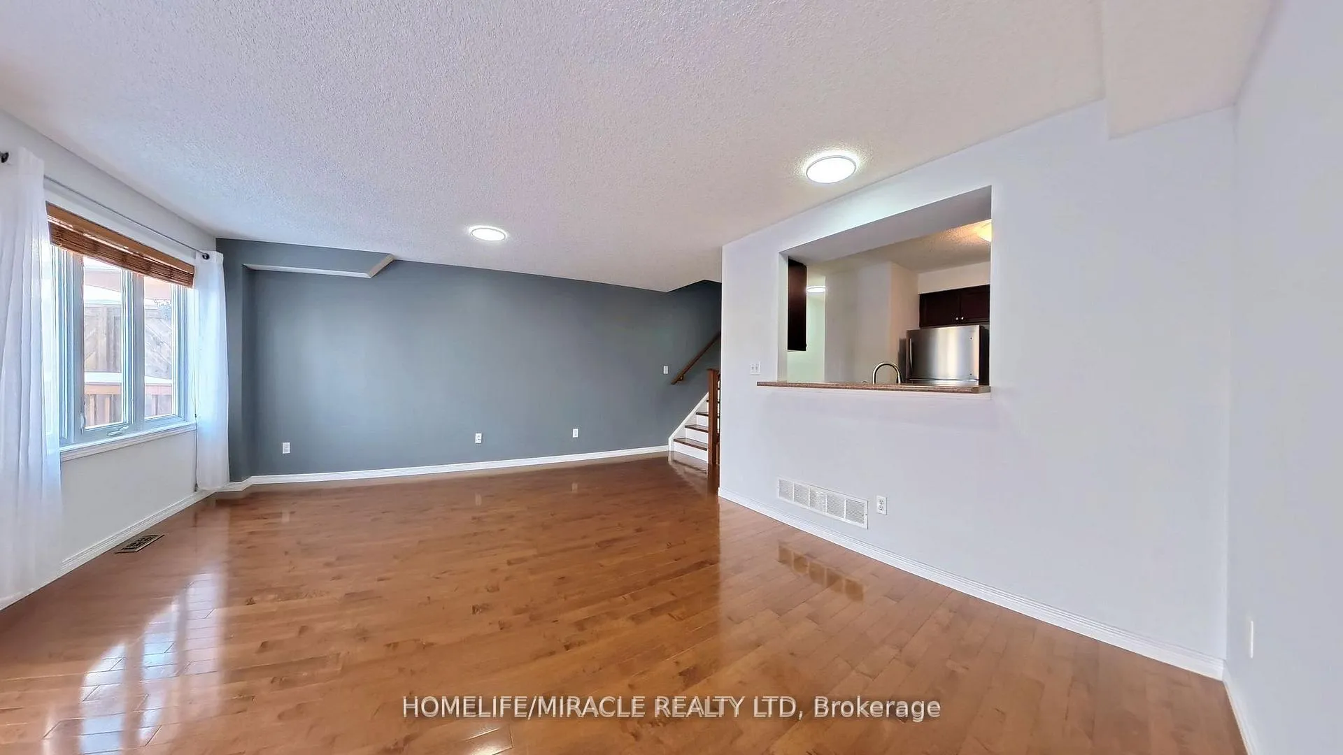 Photo 12 of 919 Zeller Crescent, Kitchener, Grand River South — HOMEH