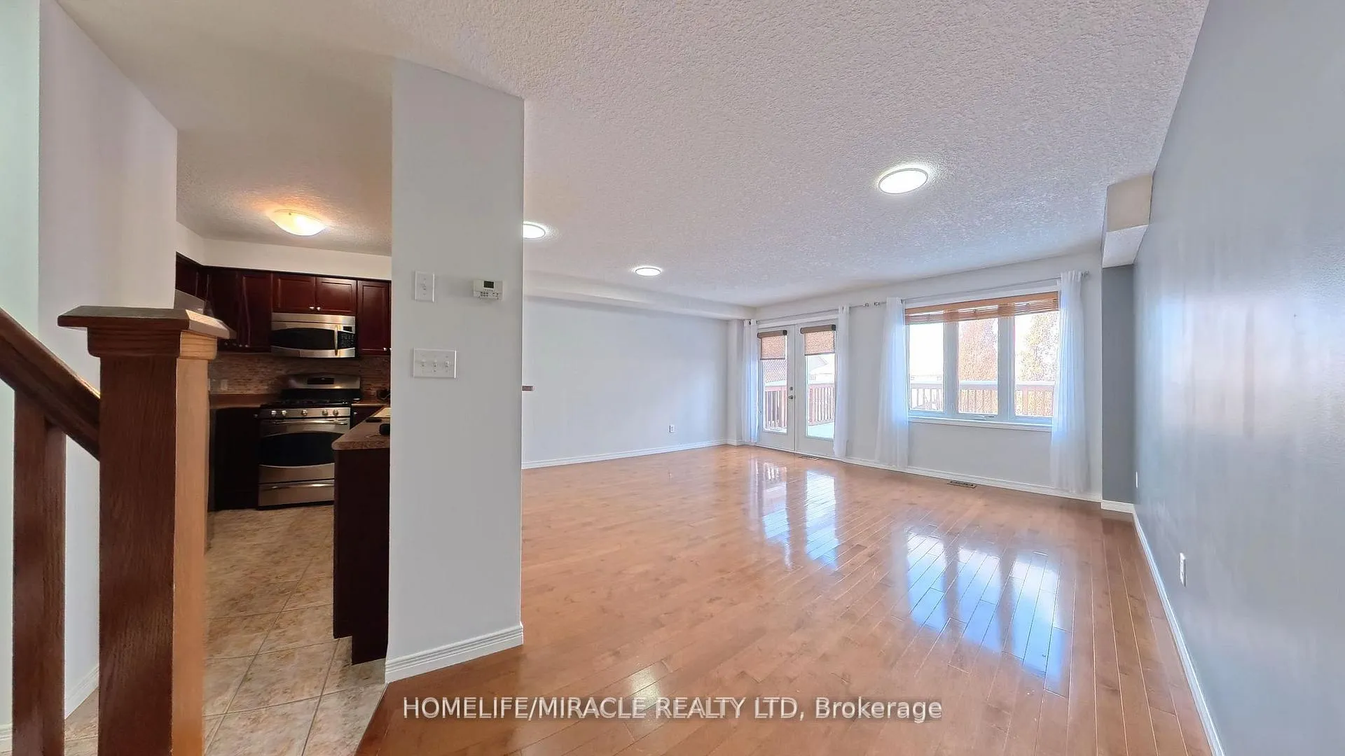 Photo 17 of 919 Zeller Crescent, Kitchener, Grand River South — HOMEH
