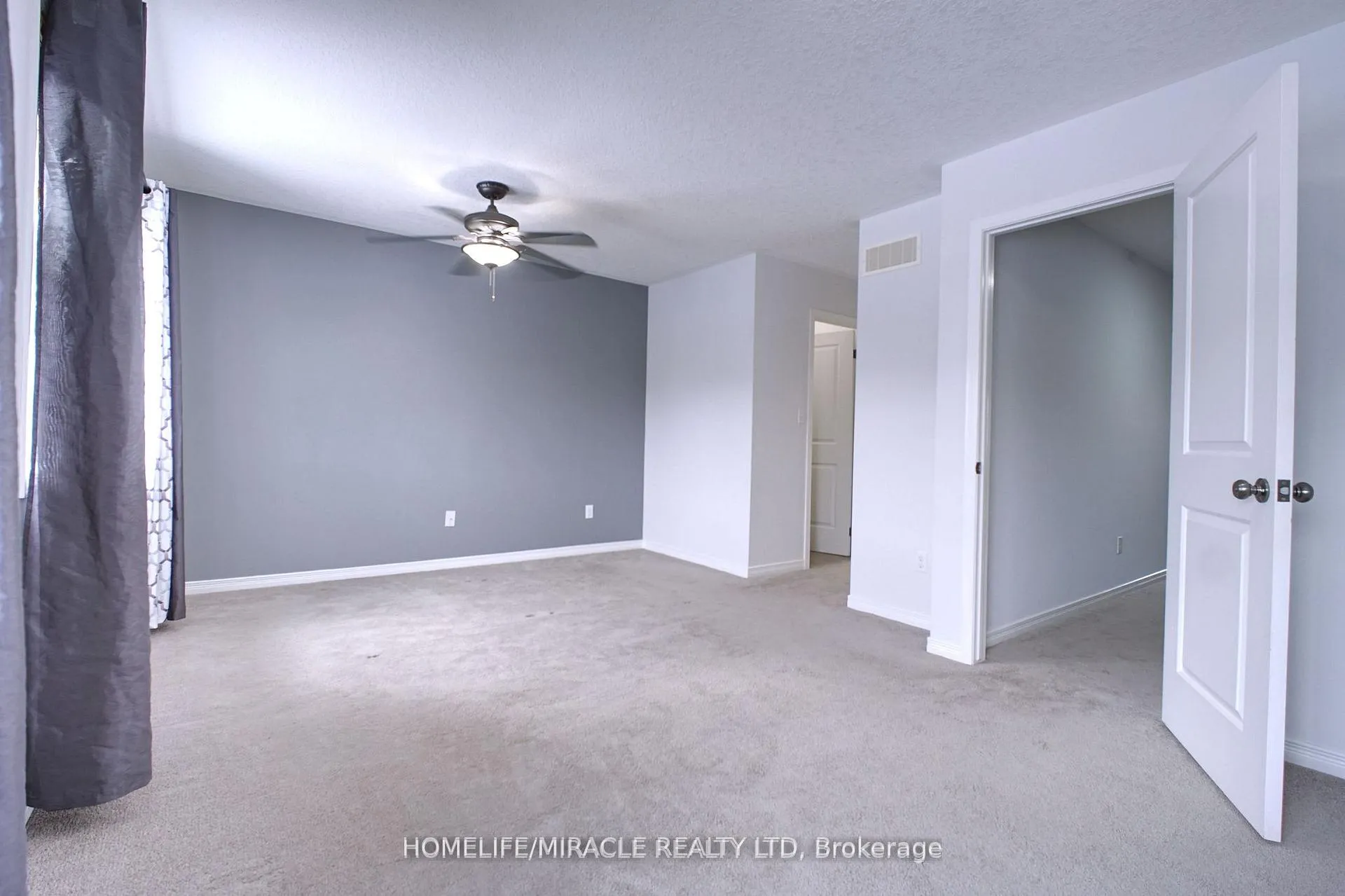 Photo 23 of 919 Zeller Crescent, Kitchener, Grand River South — HOMEH