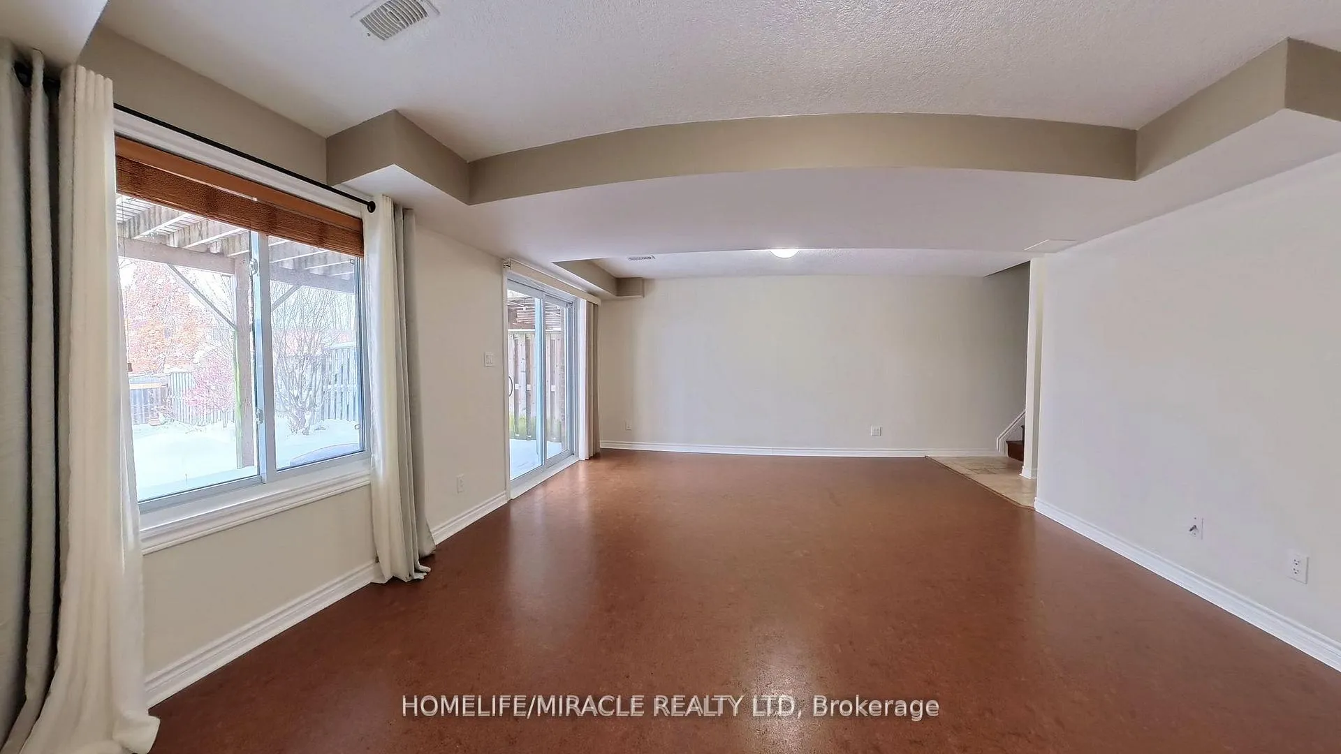 Photo 36 of 919 Zeller Crescent, Kitchener, Grand River South — HOMEH